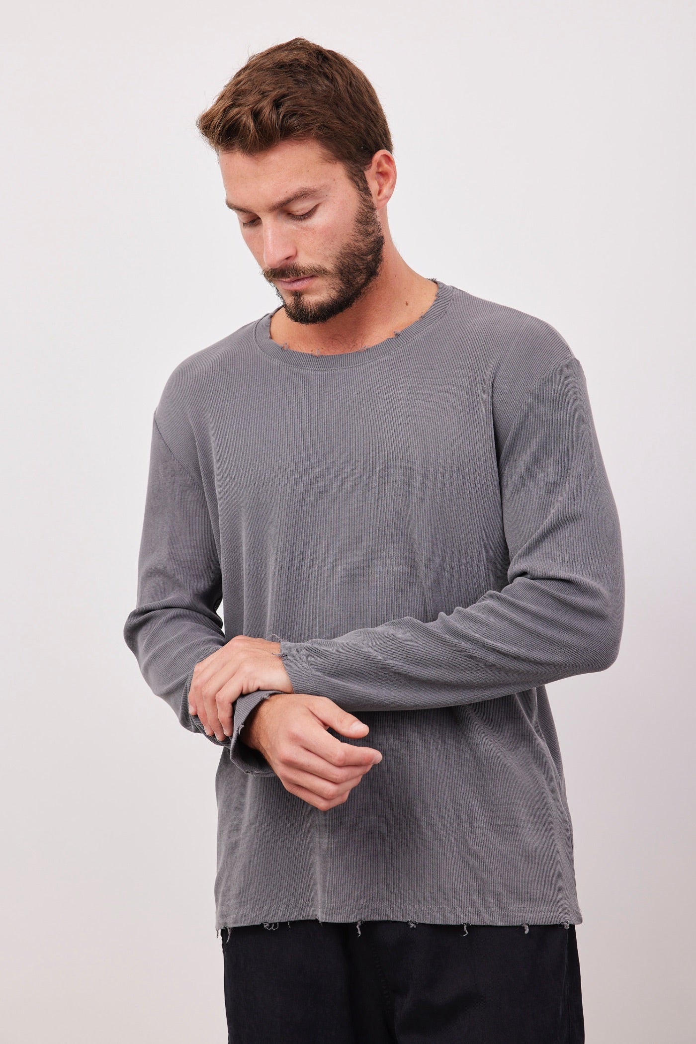 חולצה ארוכה בטקסטורת פסים בסיומת פרומה - ITAY BRANDS