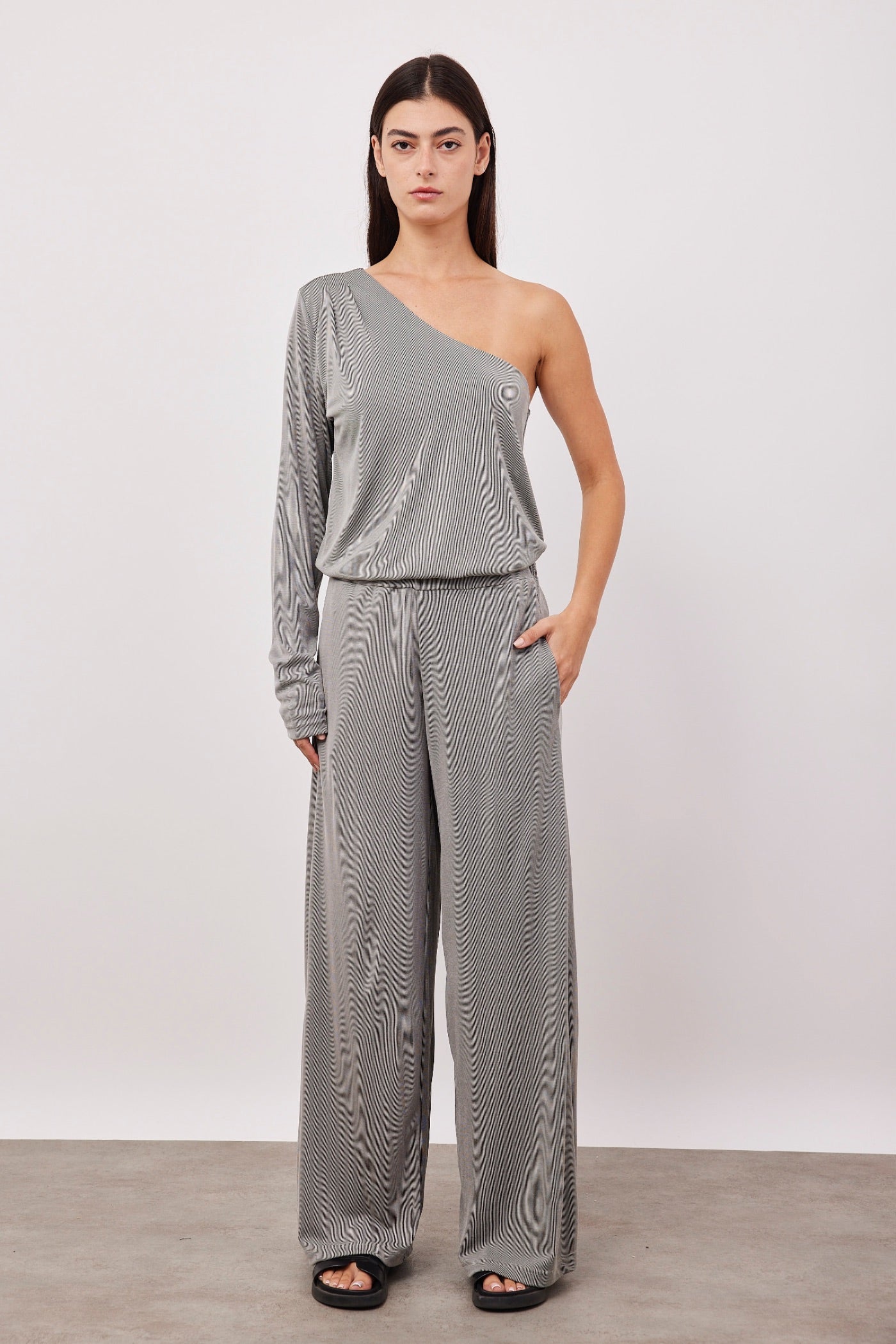 חליפת וואן שולדר בד מודל - ITAY BRANDS