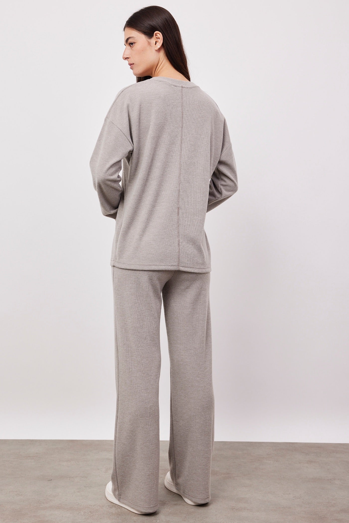 חליפת סריג רכה - ITAY BRANDS