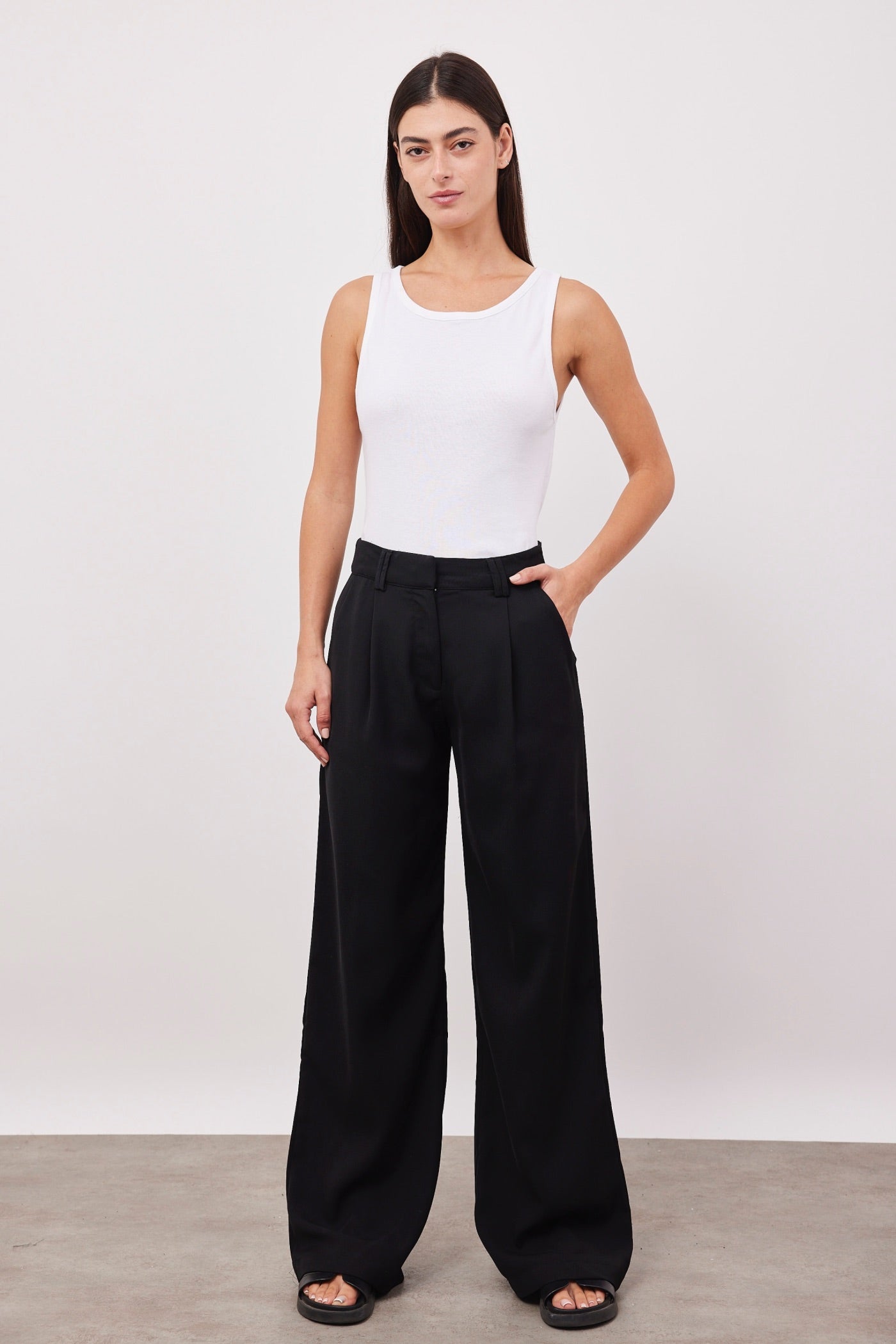 מכנסיים מחויטים מתרחבים - ITAY BRANDS