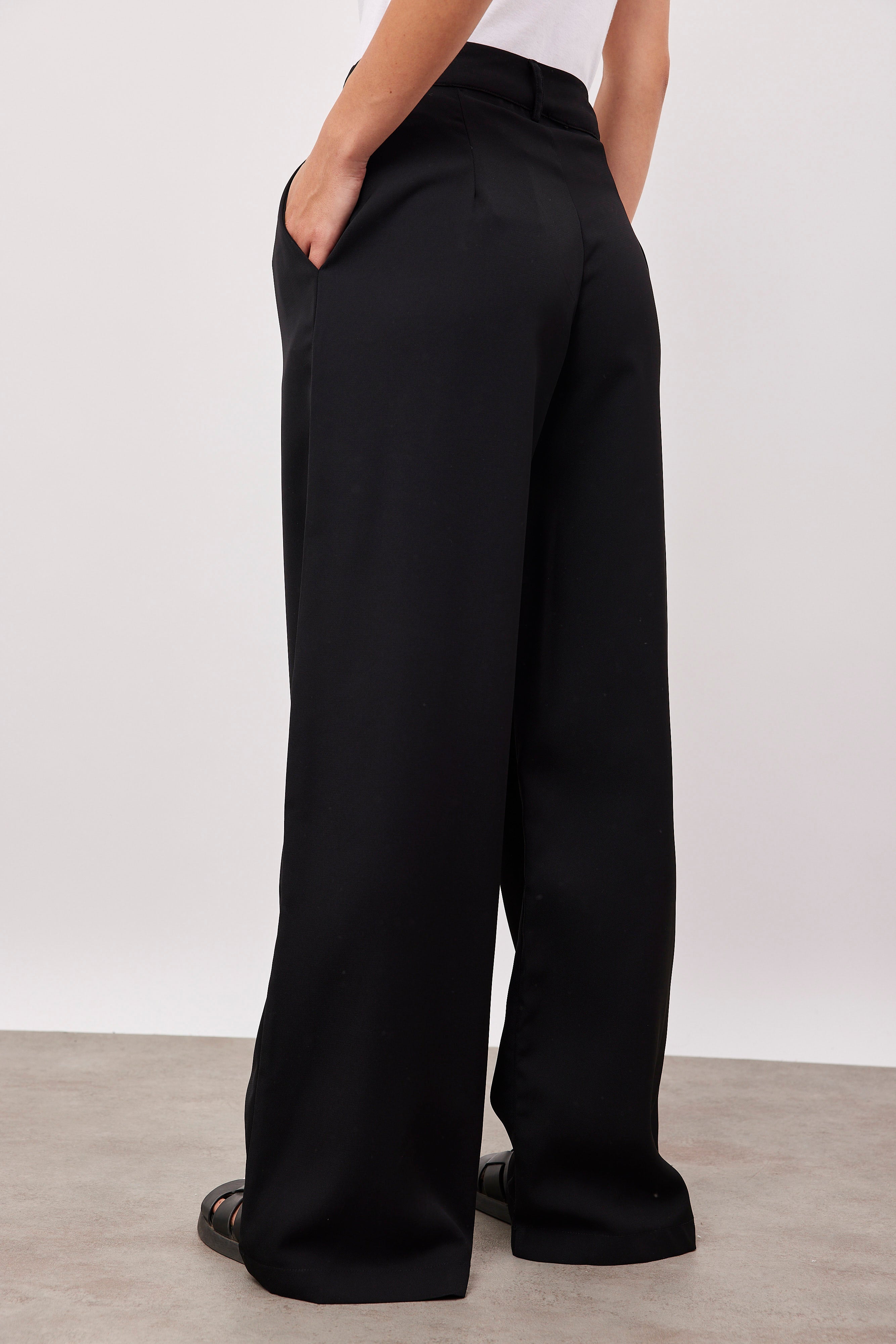 מכנסיים מחויטים מתרחבים - ITAY BRANDS