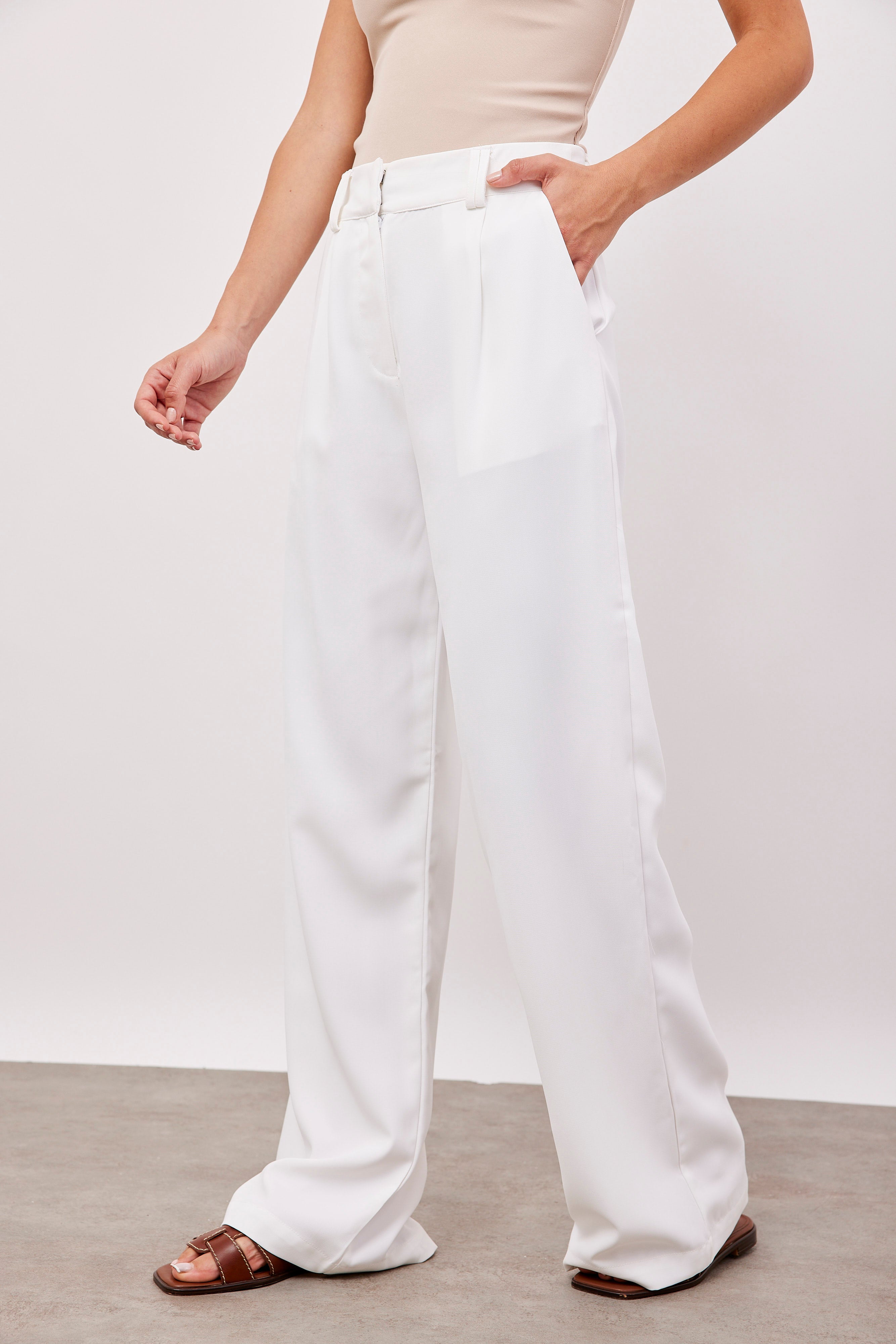 מכנסיים מחויטים מתרחבים - ITAY BRANDS