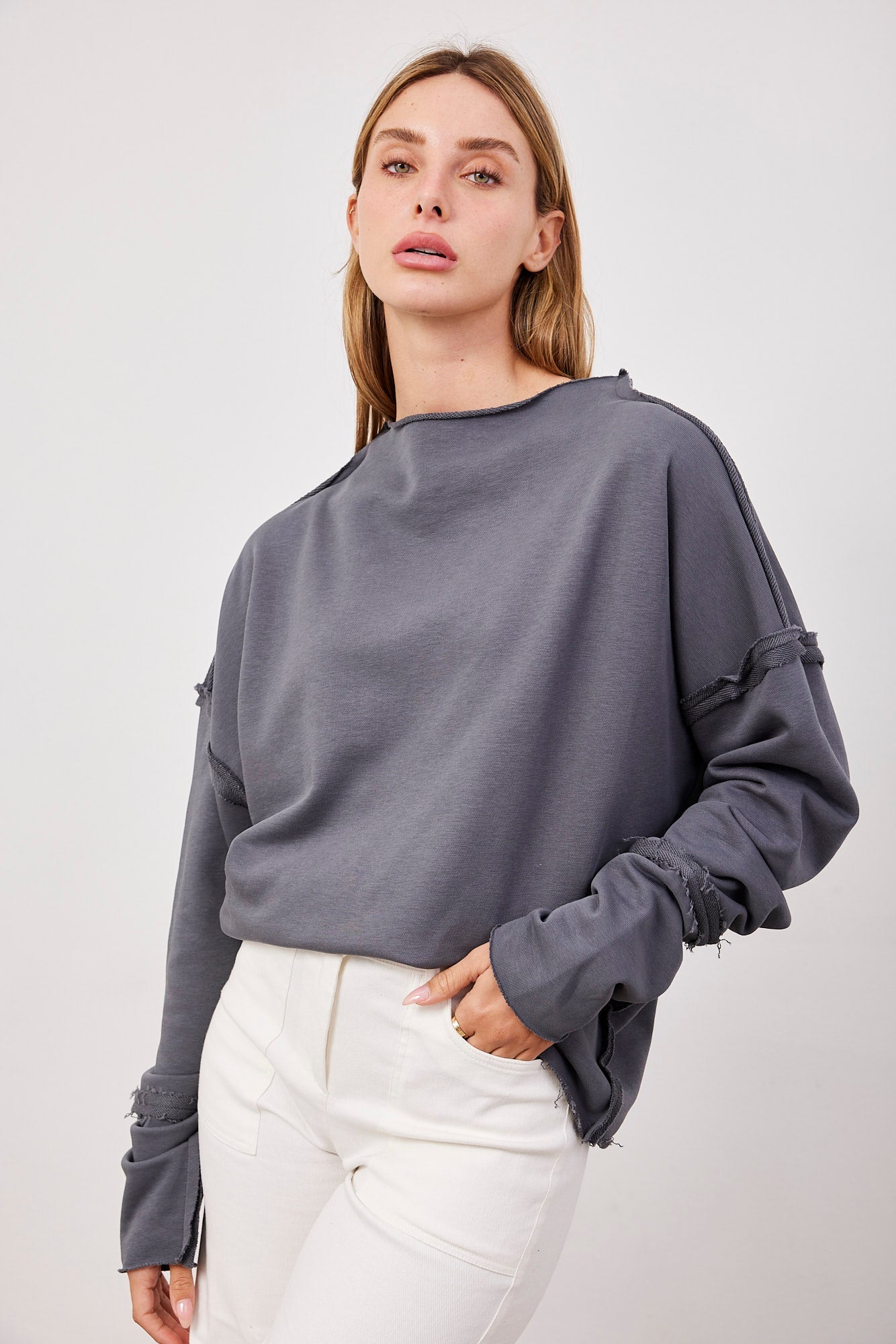 סווטשרט אוברסייז עם תיפורים בולטים - ITAY BRANDS