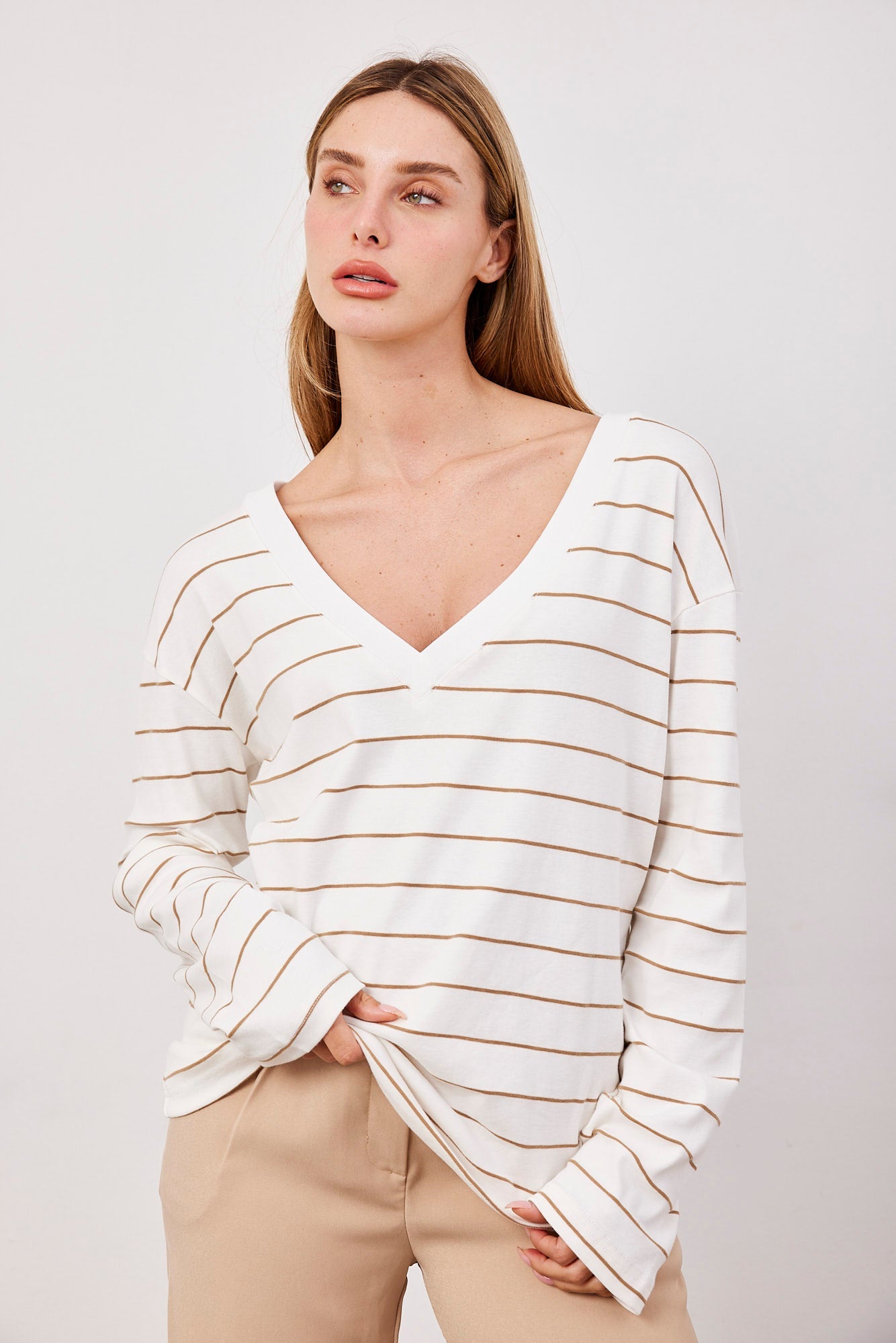 חולצת וי פסים אוברסייז - ITAY BRANDS