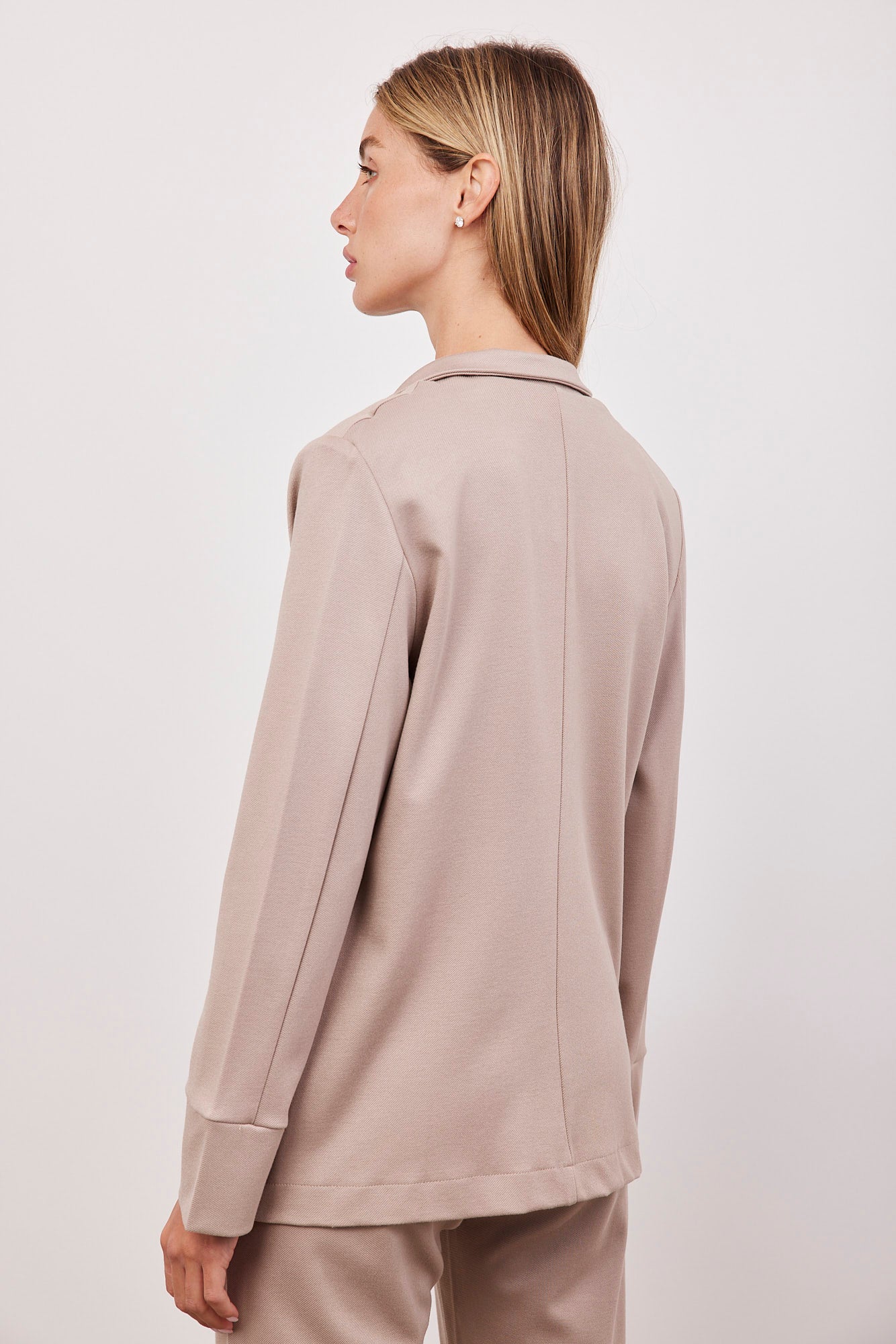 בלייזר רך במראה מחויט - ITAY BRANDS