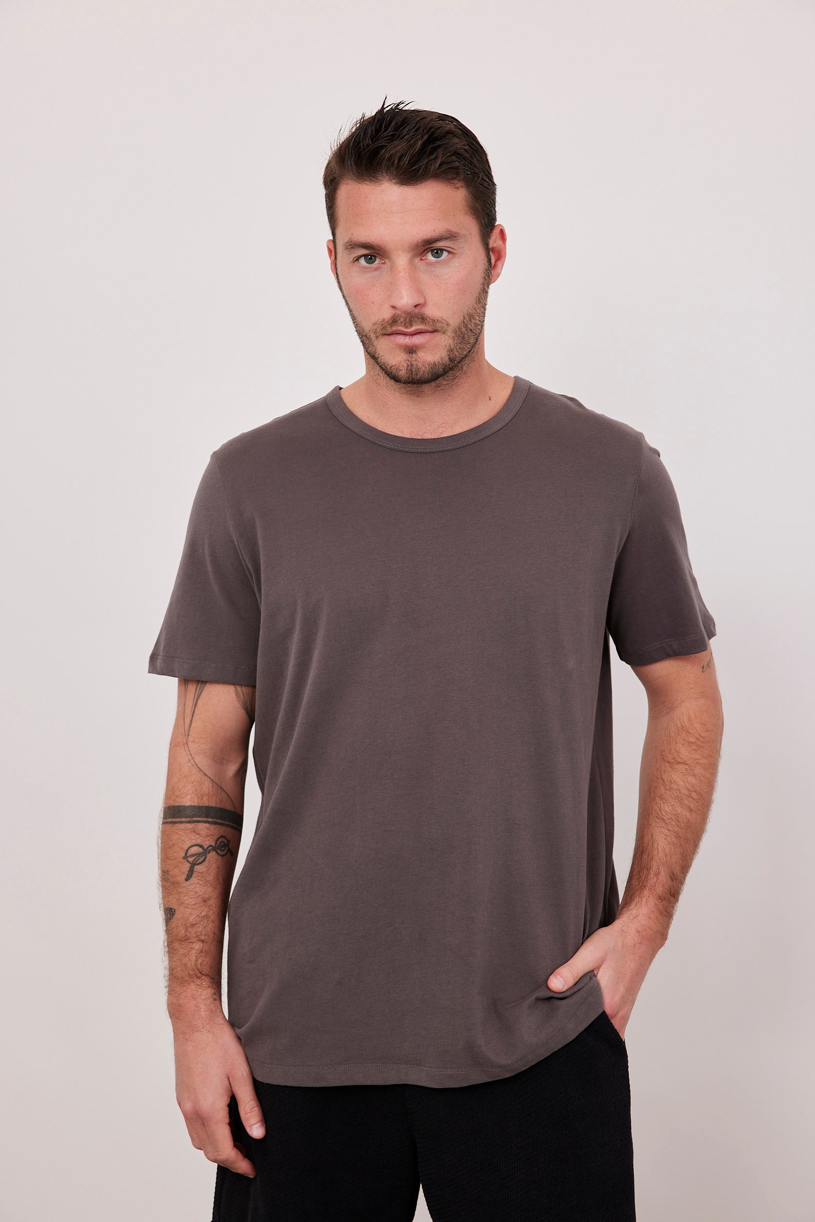 חולצת בייסיק גזרה רחבה