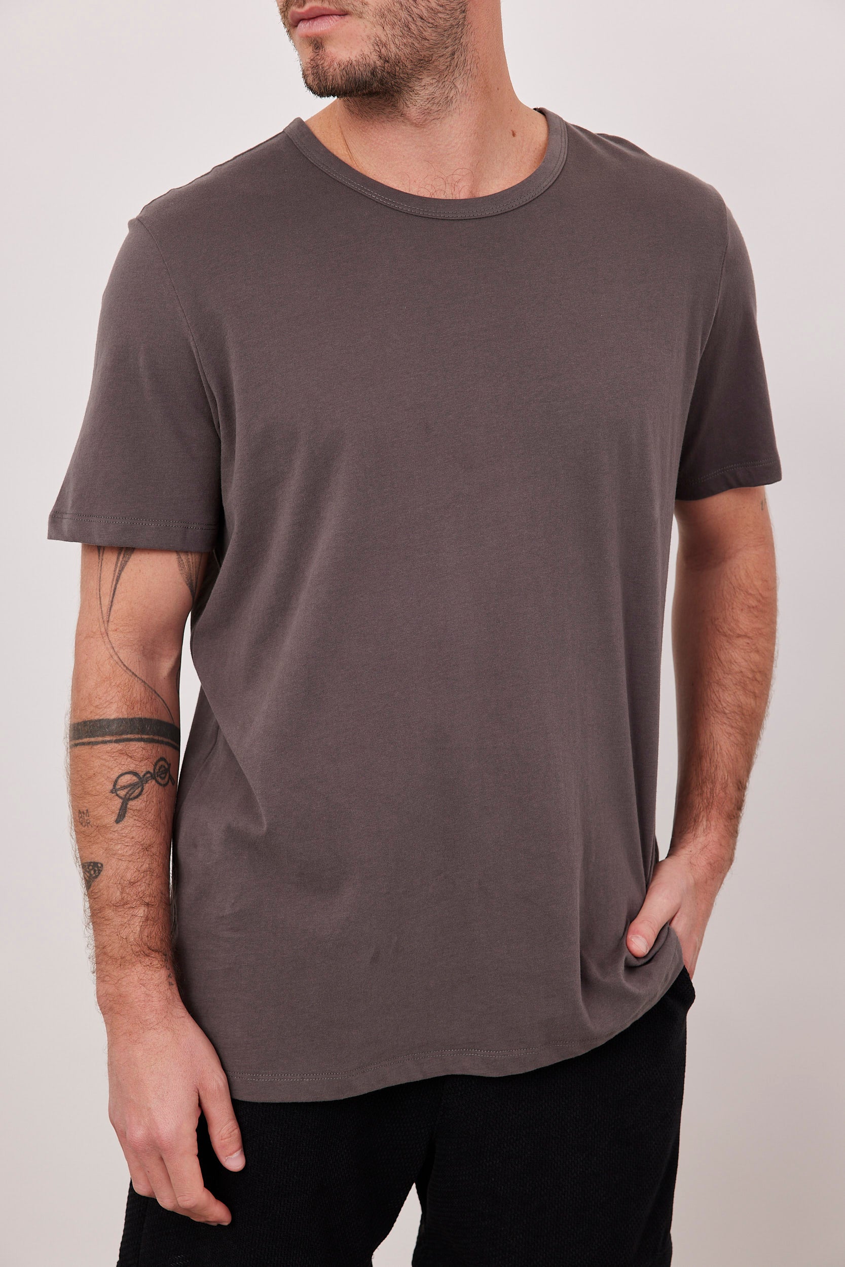 חולצת בייסיק גזרה רחבה