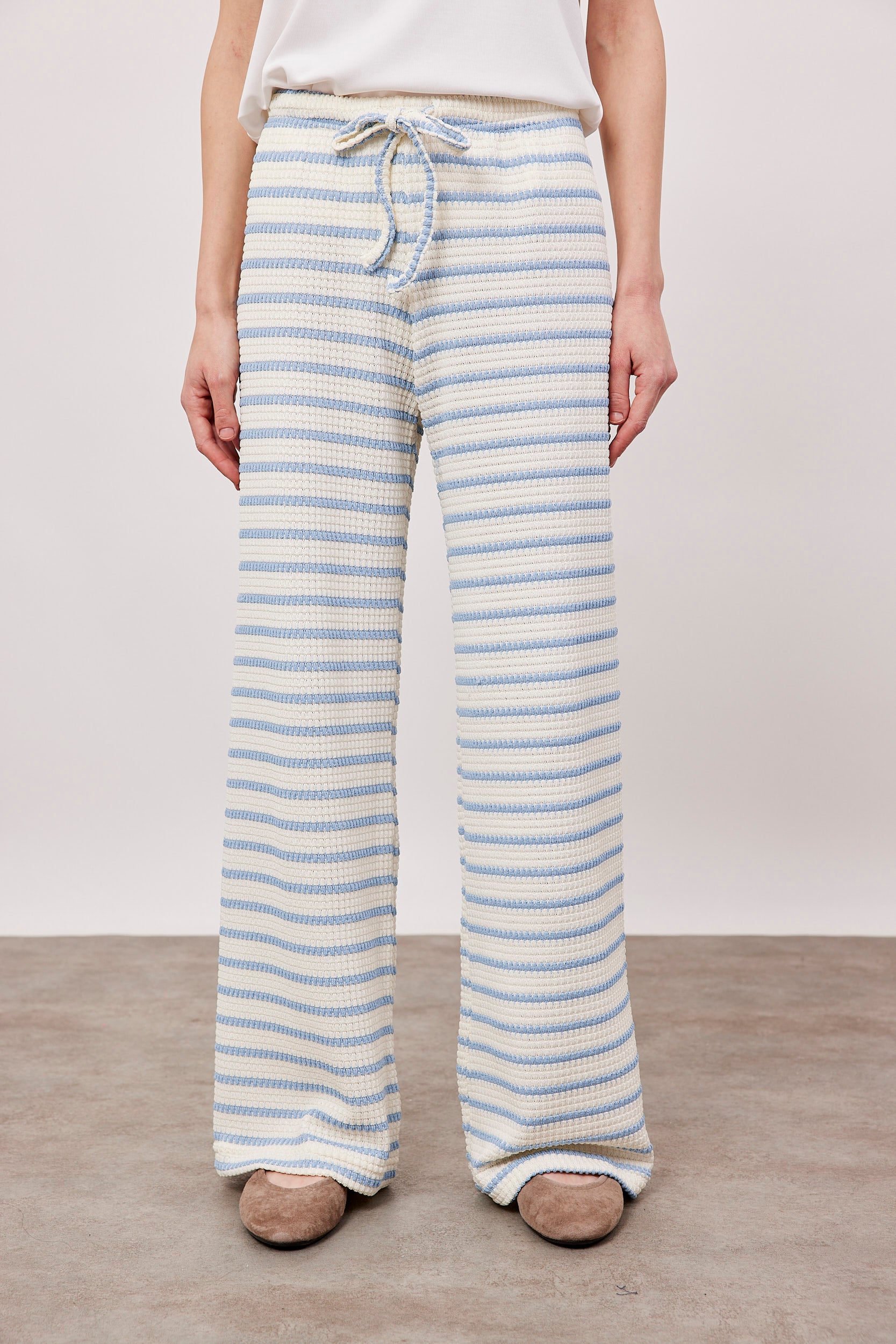 מכנסי סריג רשת