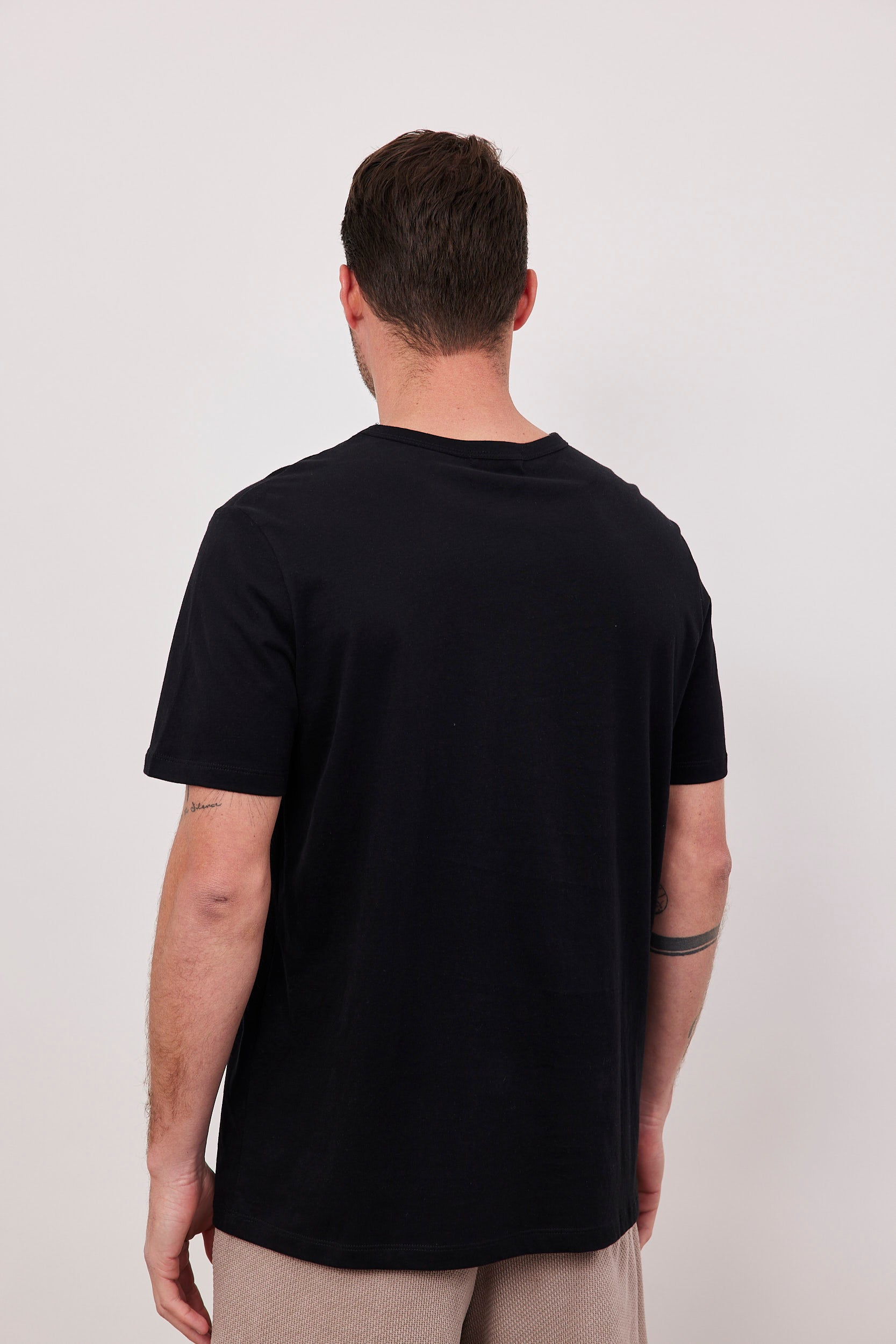 חולצת בייסיק גזרה רחבה