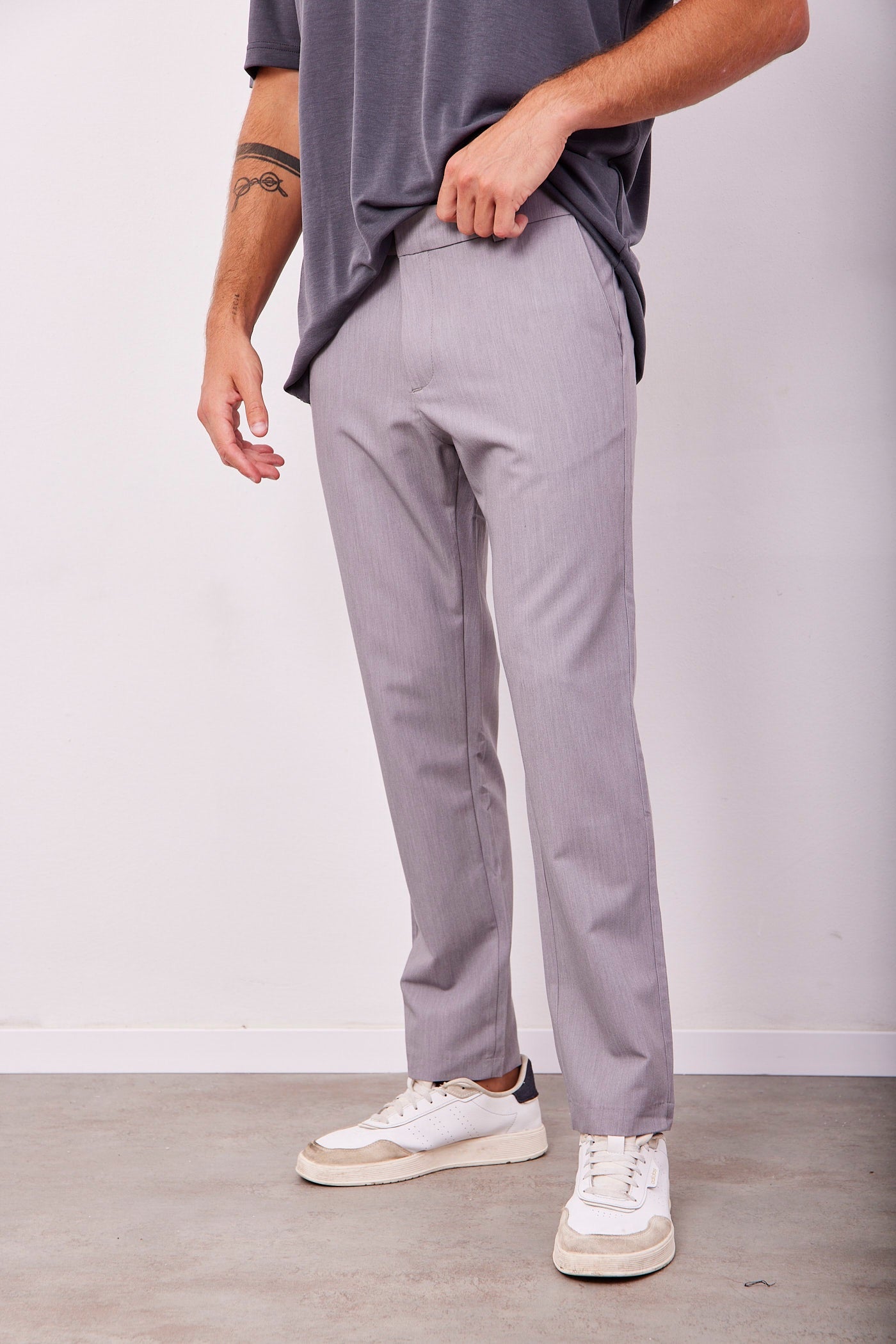 מכנסיים מחויטים - אפור בהיר - ITAY BRANDS