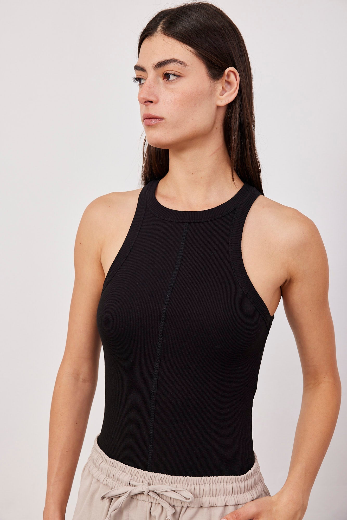 גופיית רייסר עם תיפור קדמי - ITAY BRANDS