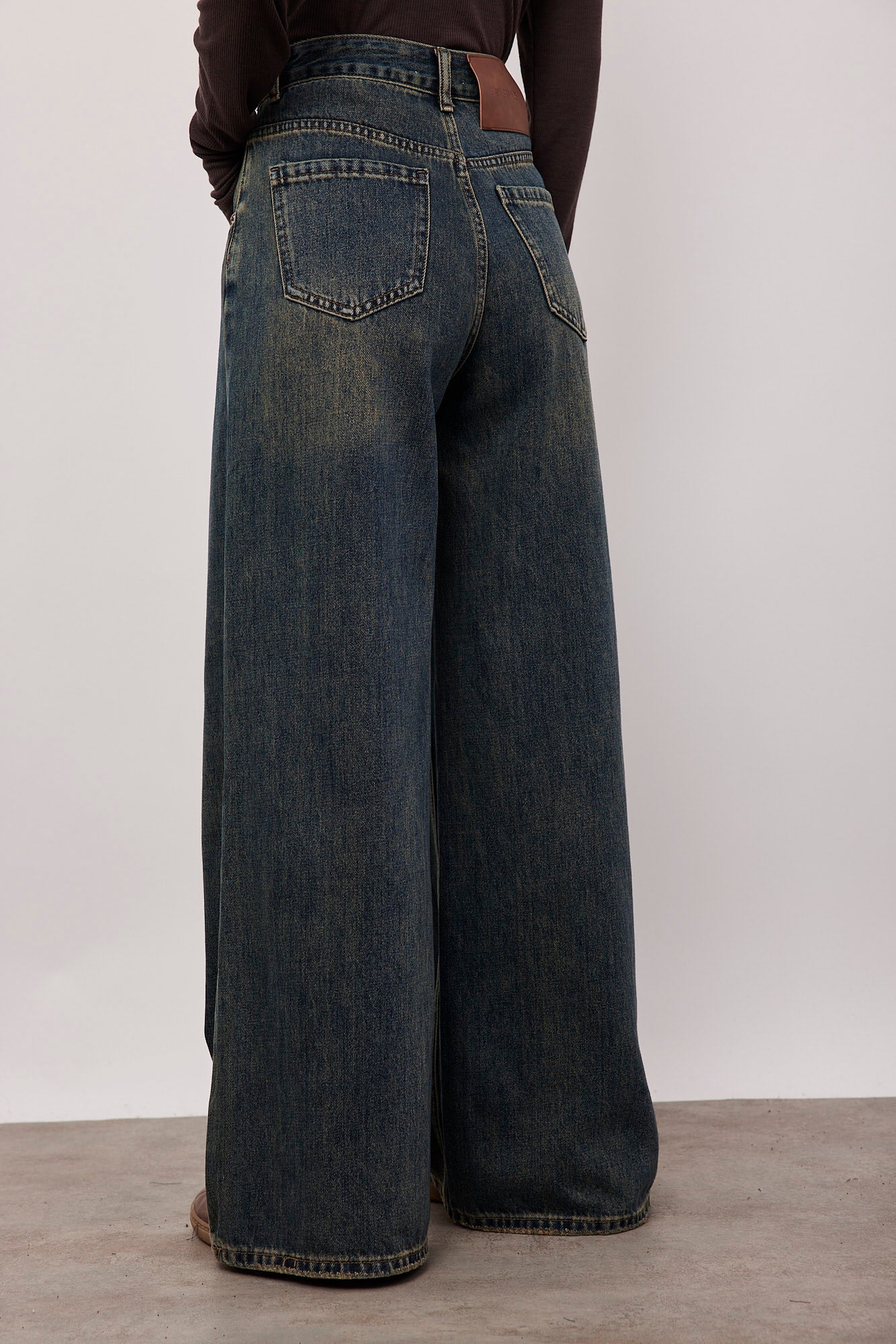 ג'ינס מתרחב במראה משופשף - ITAY BRANDS