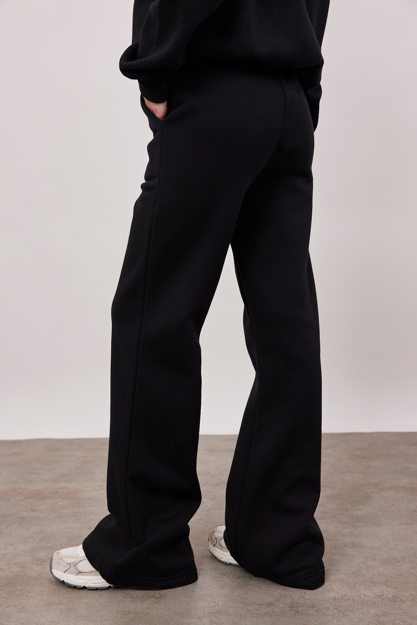 מכנסי פוטר מתרחבים