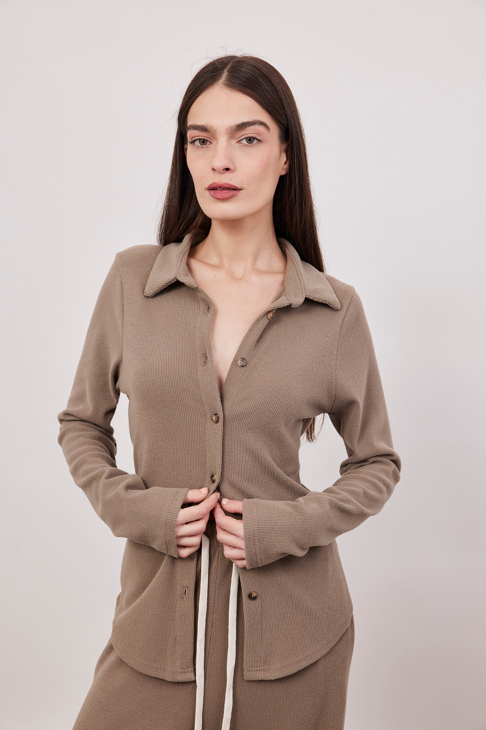 חולצת סריג מכופתרת