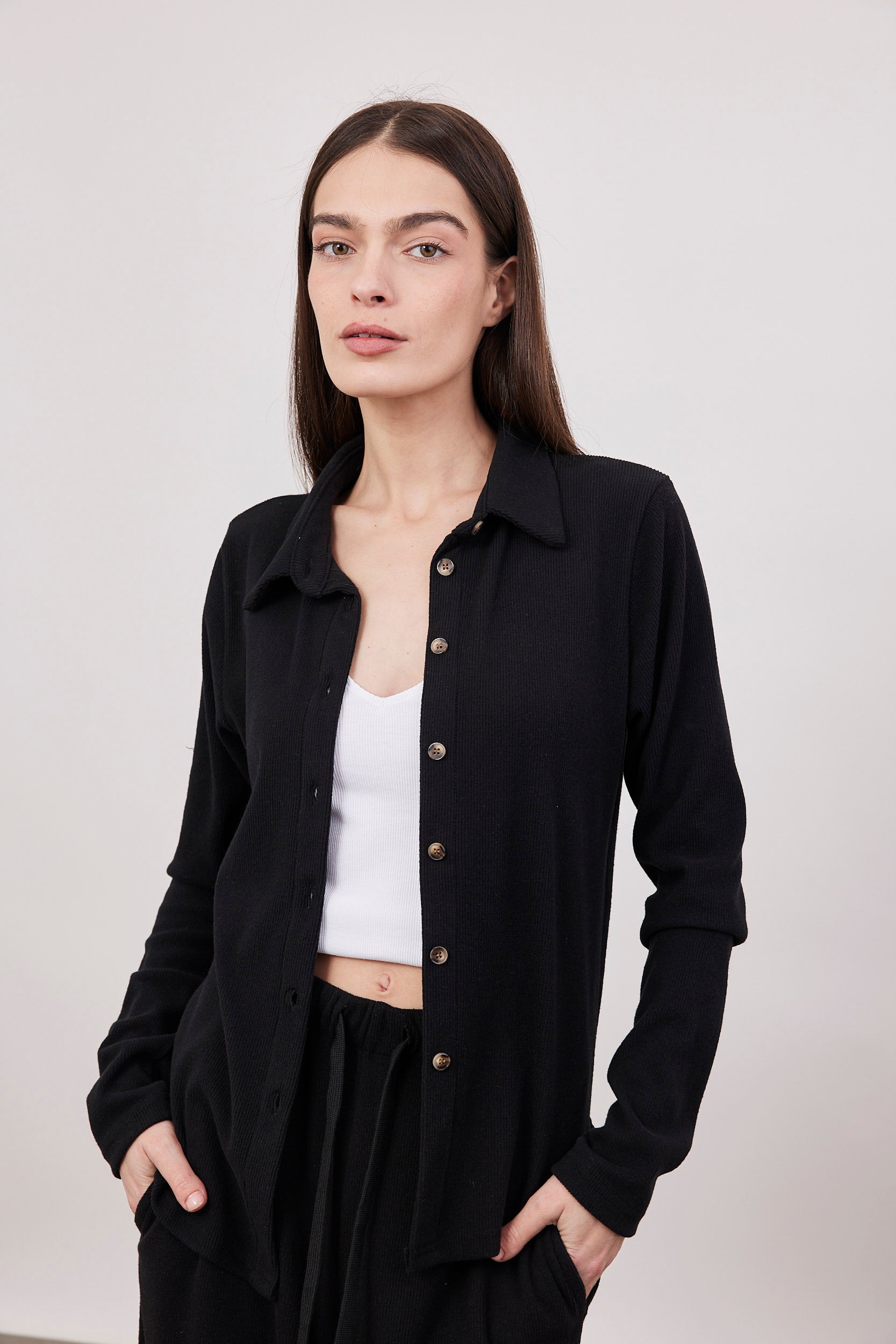 חולצת סריג מכופתרת