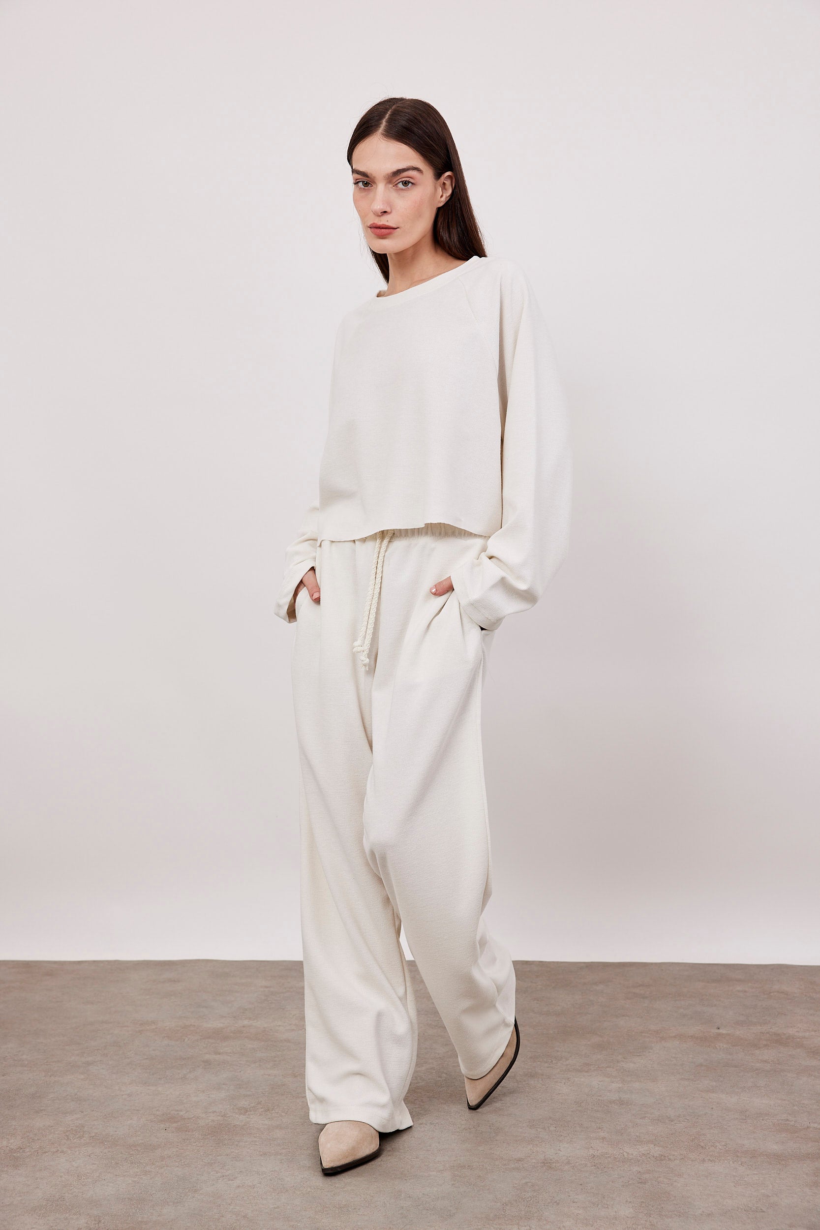 חולצת סריג קרופ