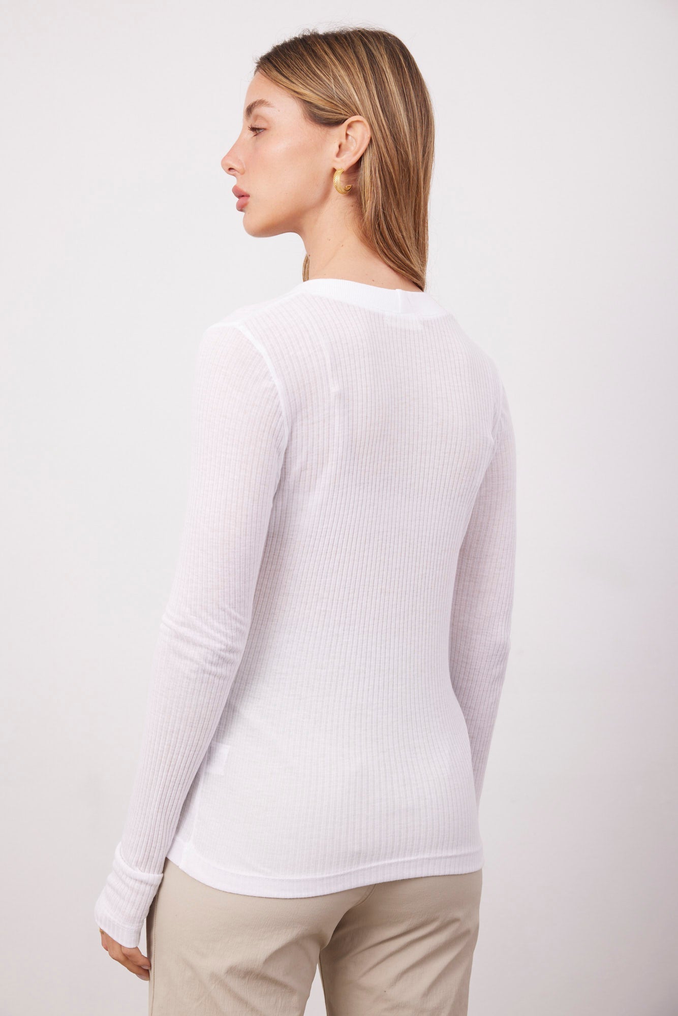 חולצה שקפקפה עם מחשוף עגול - ITAY BRANDS