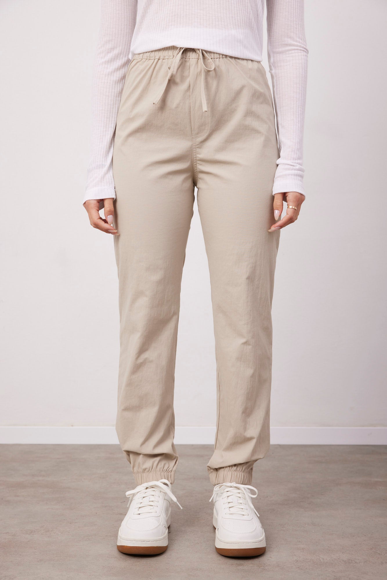 מכנס ניילון עם גומי וקשירה - ITAY BRANDS