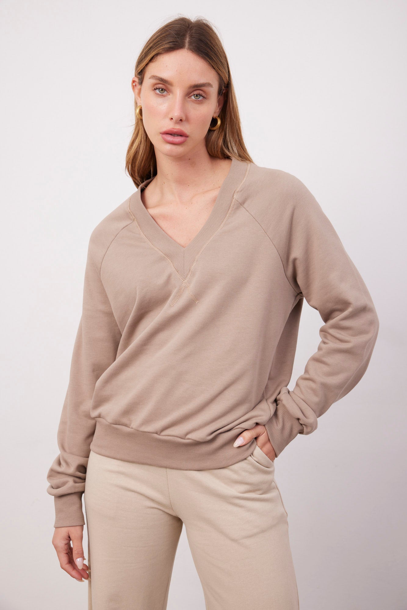 סווטשירט פרנץ׳ טרי מחשוף וי - ITAY BRANDS