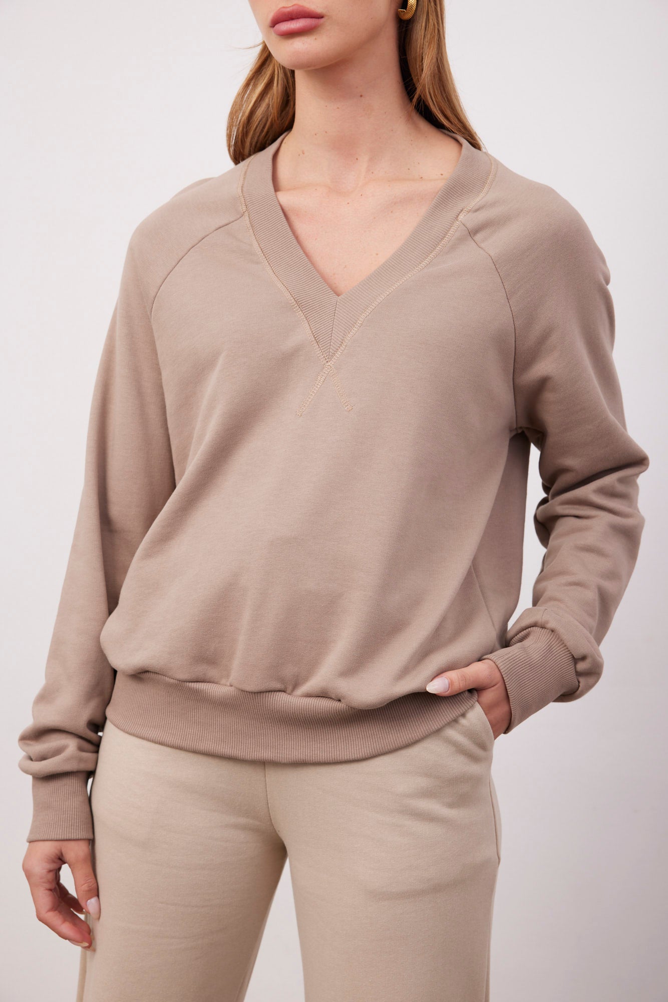 סווטשירט פרנץ׳ טרי מחשוף וי - ITAY BRANDS