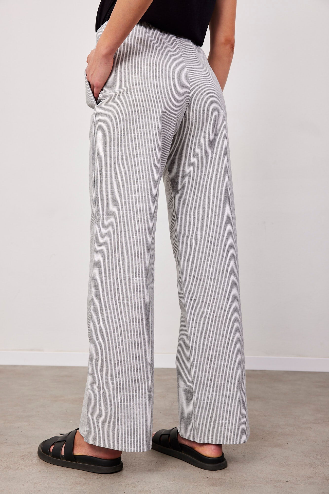 מכנסי פסים בשילוב בד פשתן - ITAY BRANDS