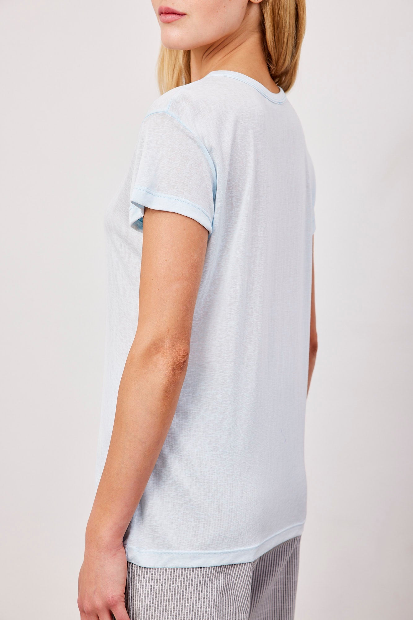 טי-שרט ניקי מבד שקפקף - ITAY BRANDS