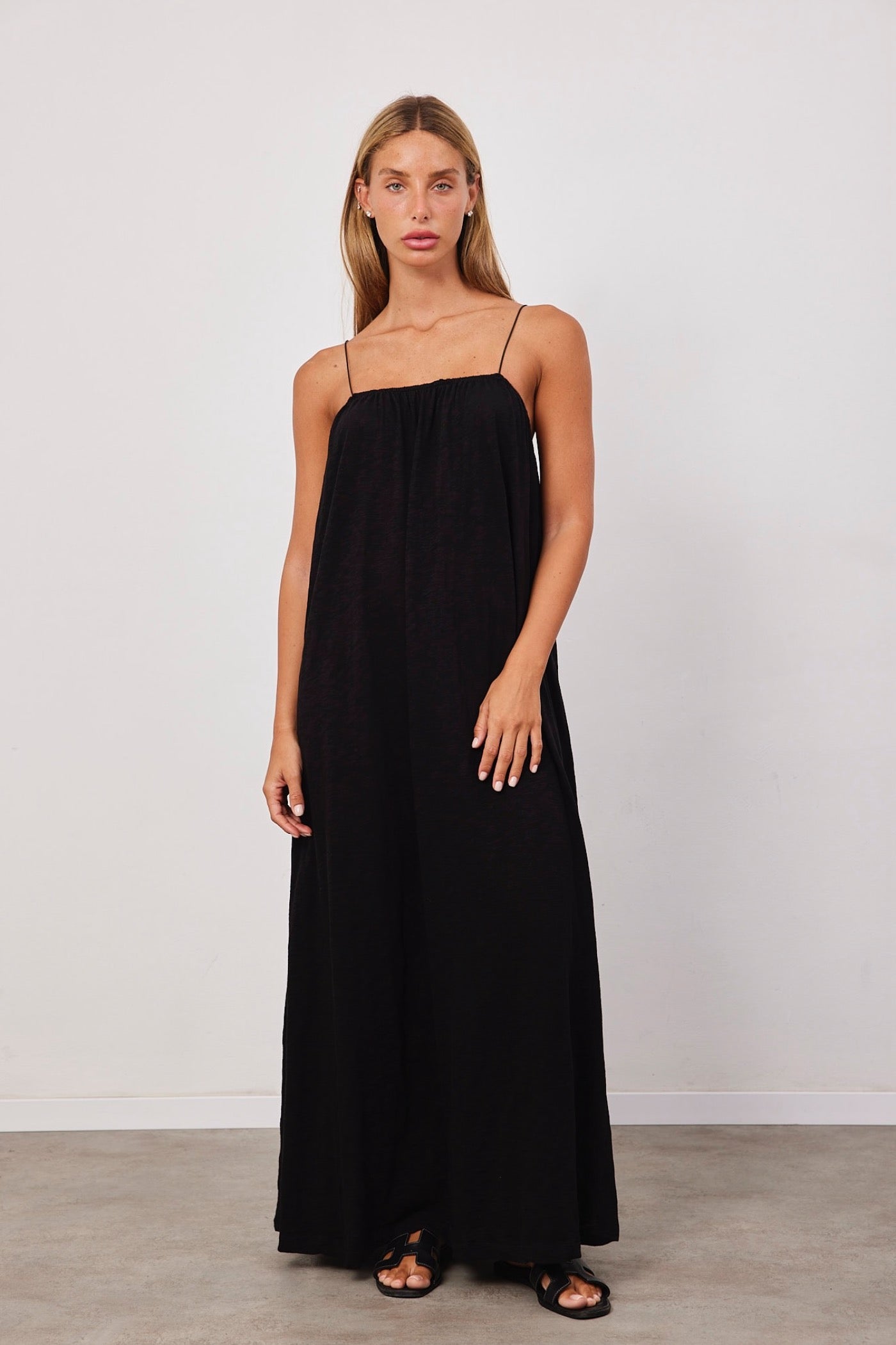 שמלת מקסי עם כיווצים - ITAY BRANDS