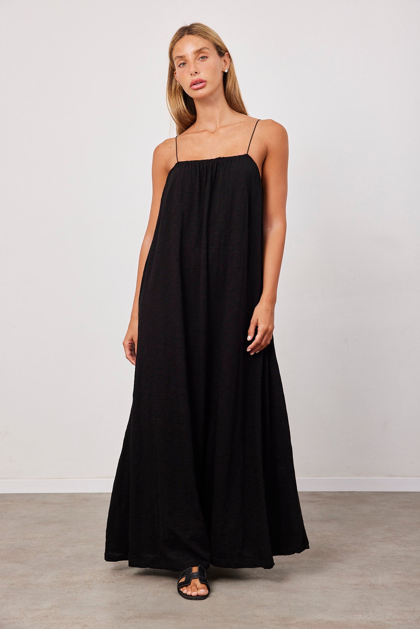 שמלת מקסי עם כיווצים - ITAY BRANDS