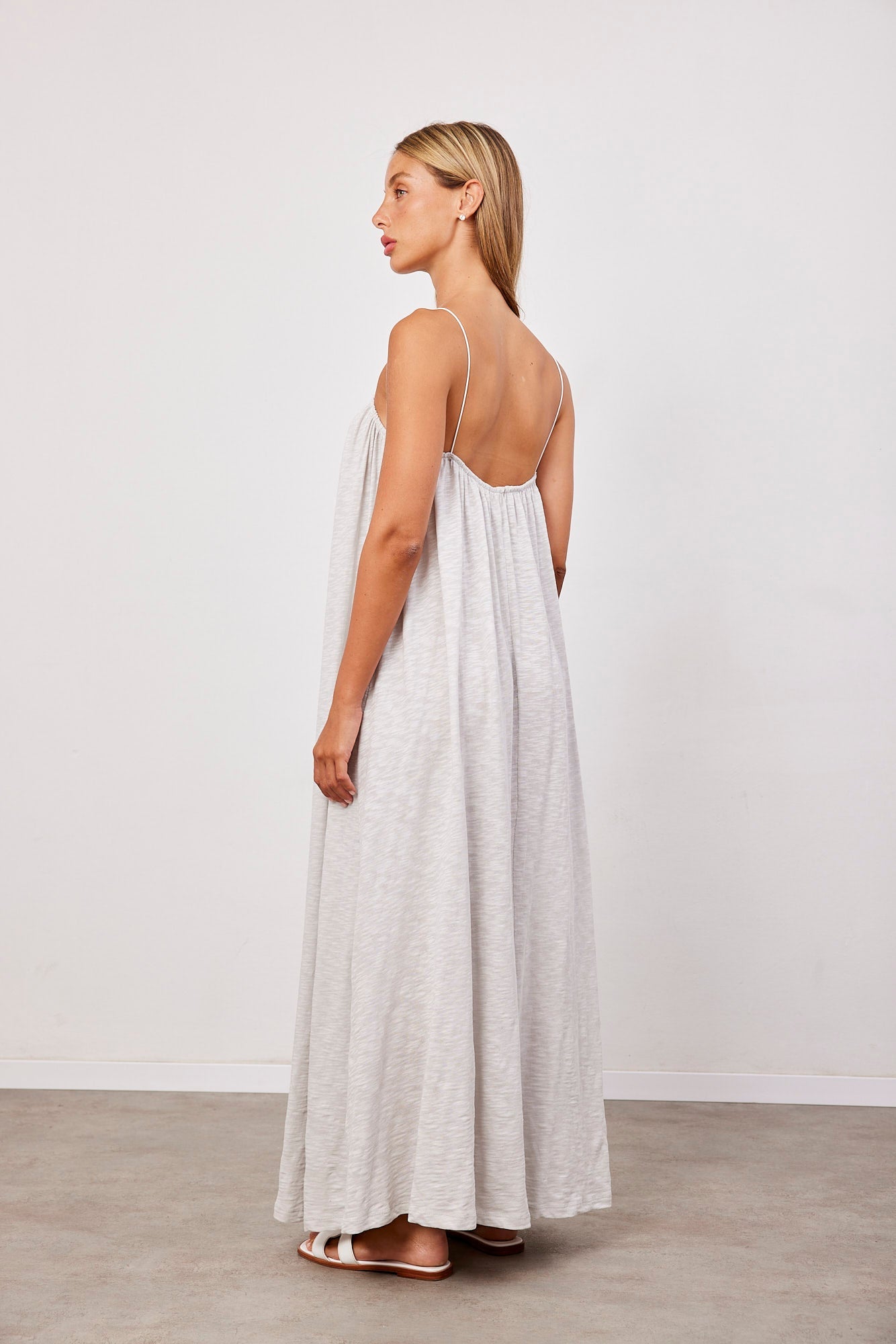 שמלת מקסי עם כיווצים - ITAY BRANDS