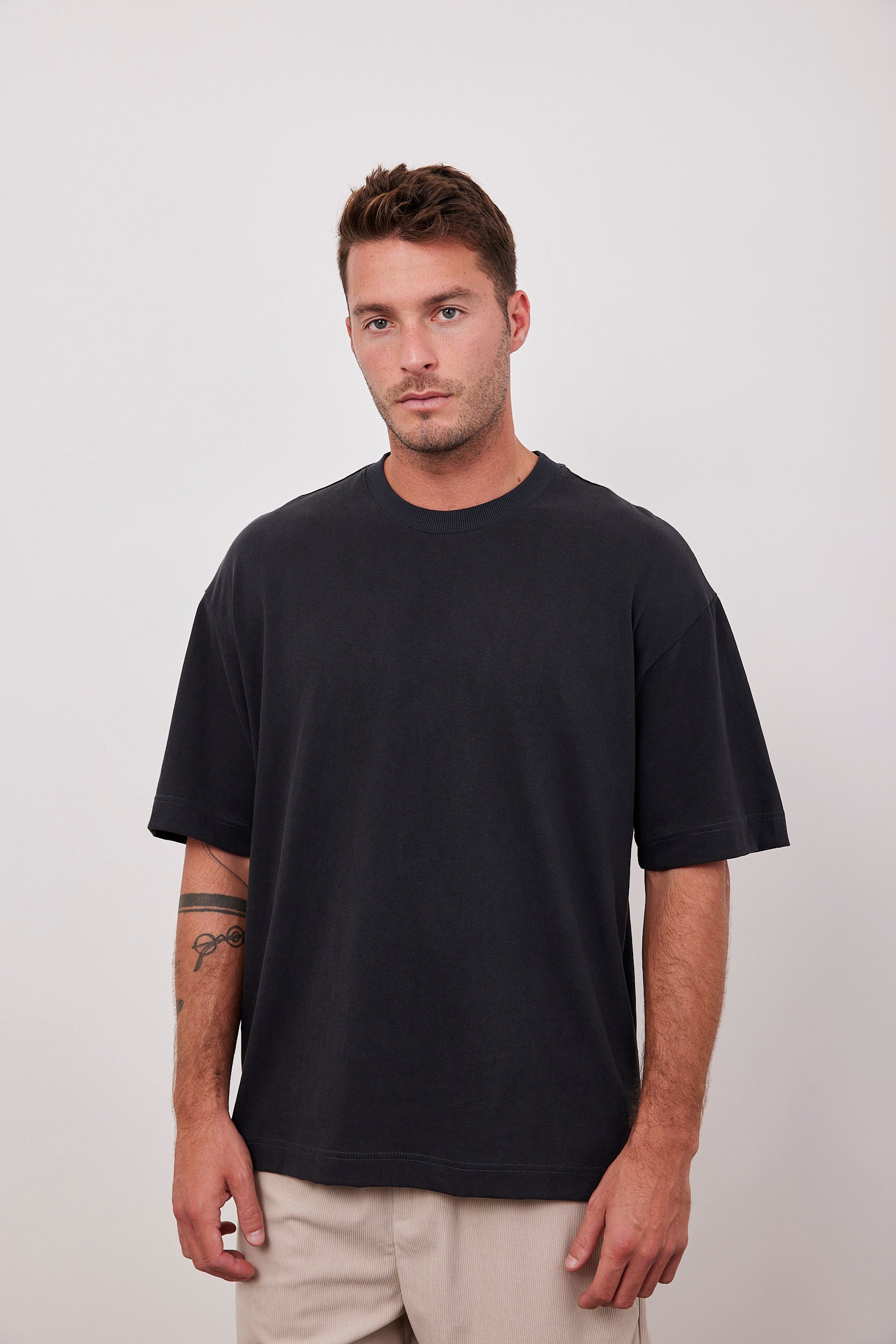 טי-שרט ווש מפתח עגול