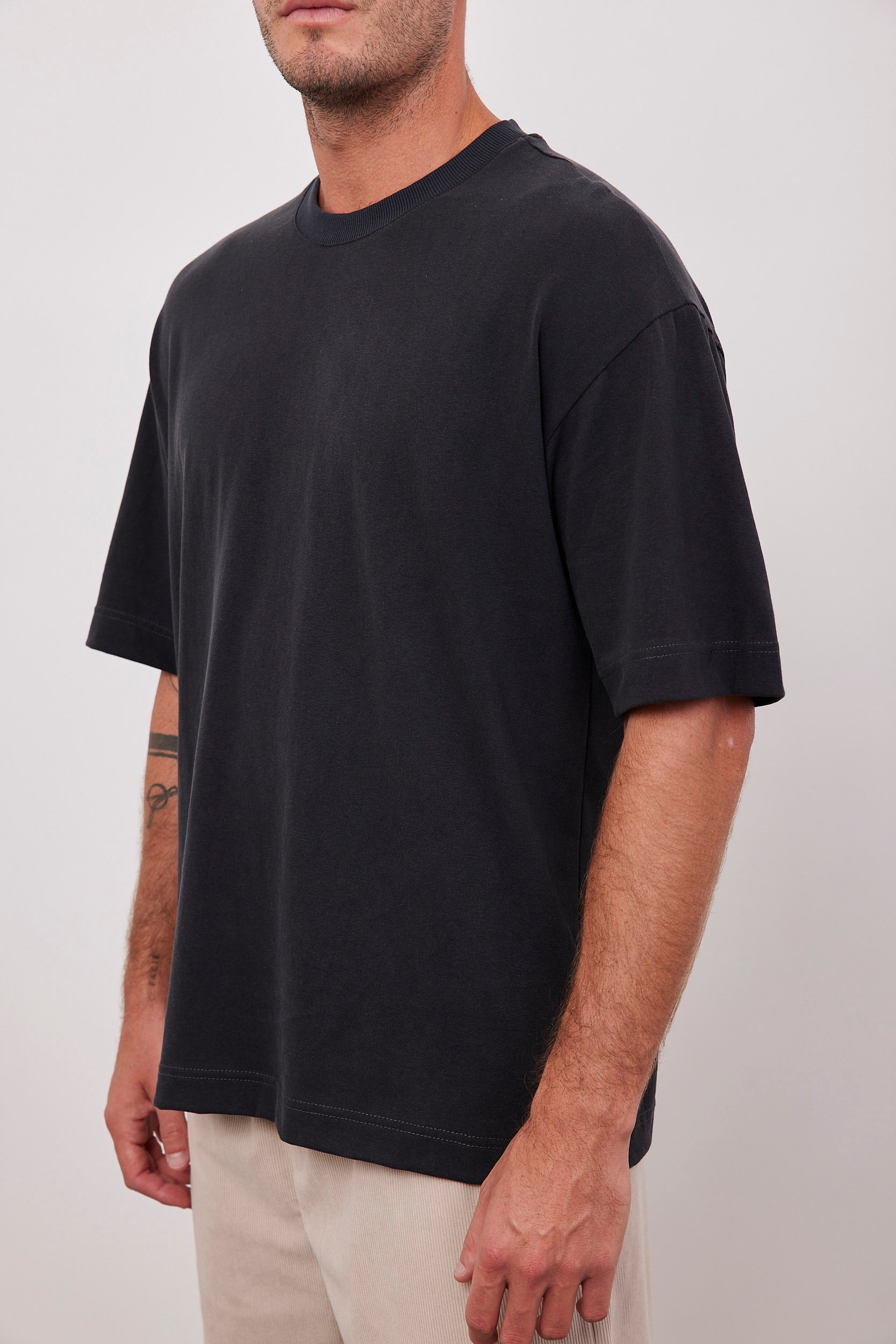 טי-שרט ווש מפתח עגול