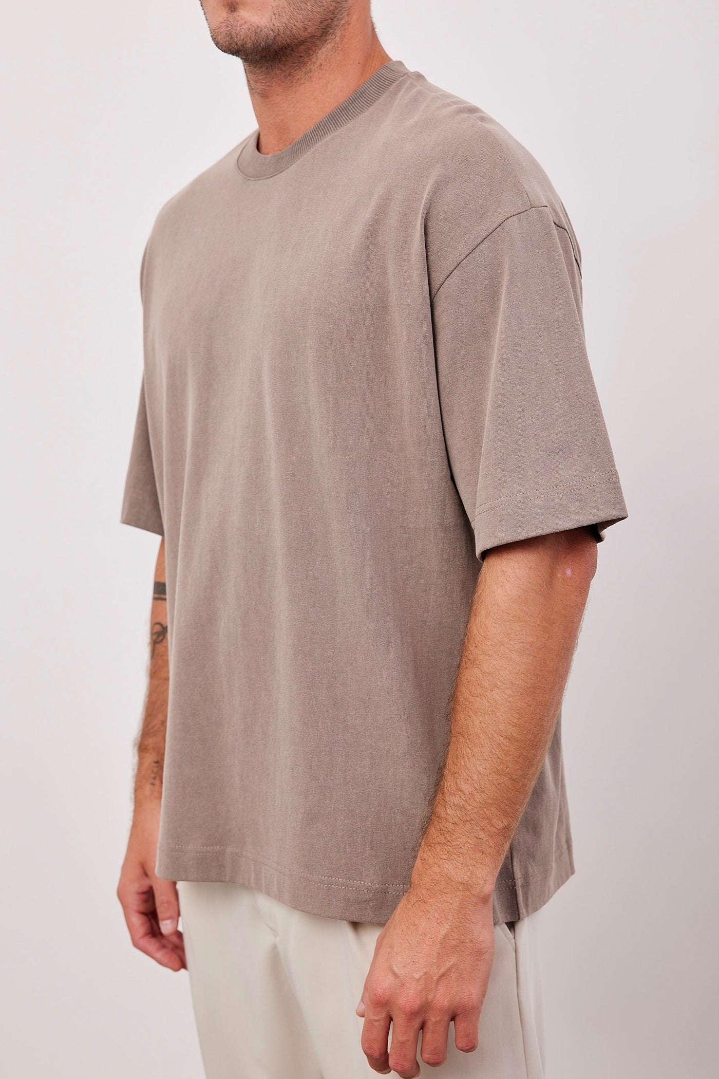 טי-שרט ווש מפתח עגול