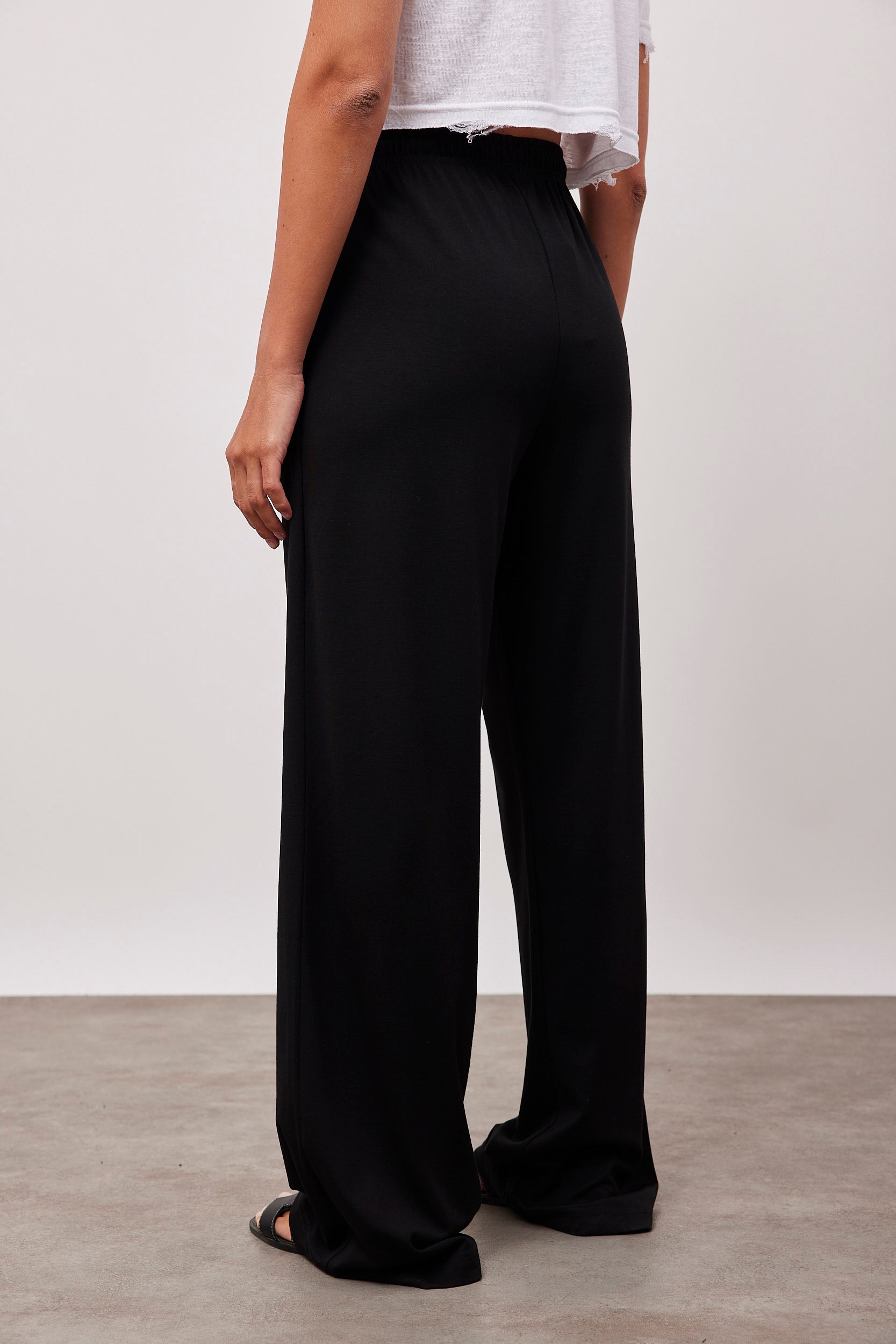 מכנסיים ארוכים מבד נשפך