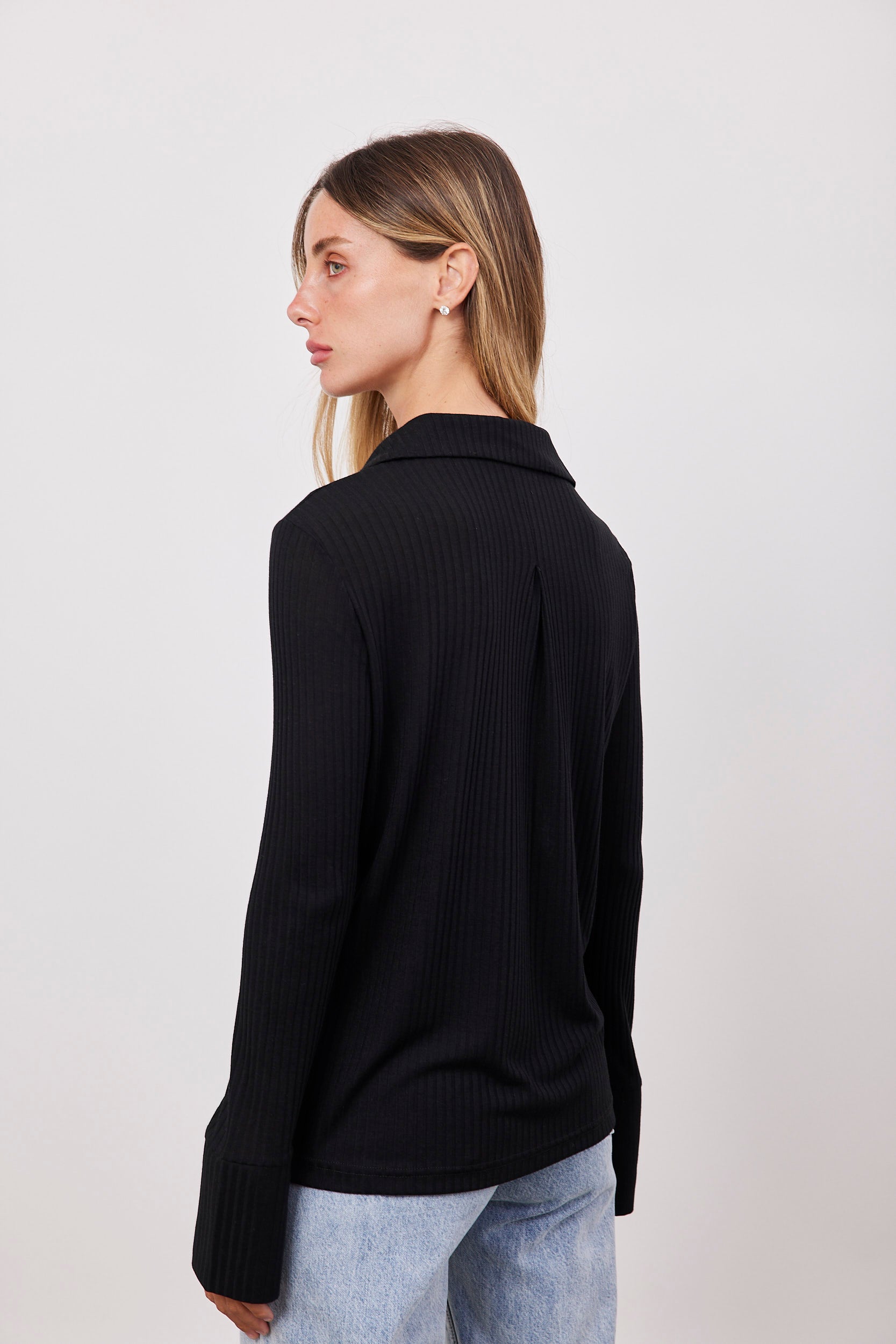 חולצה ארוכה מכופתרת בטקסטורה