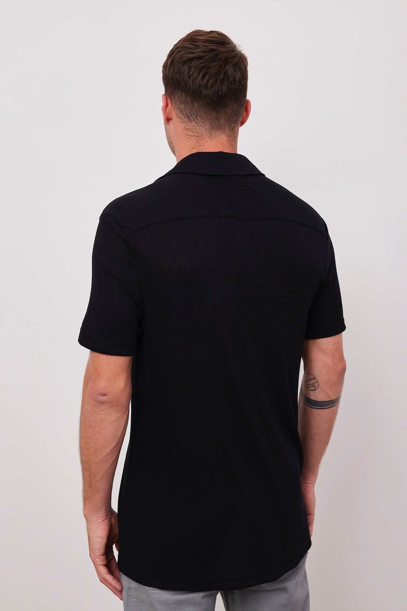 חולצה מכופתרת טקסטורת פסים