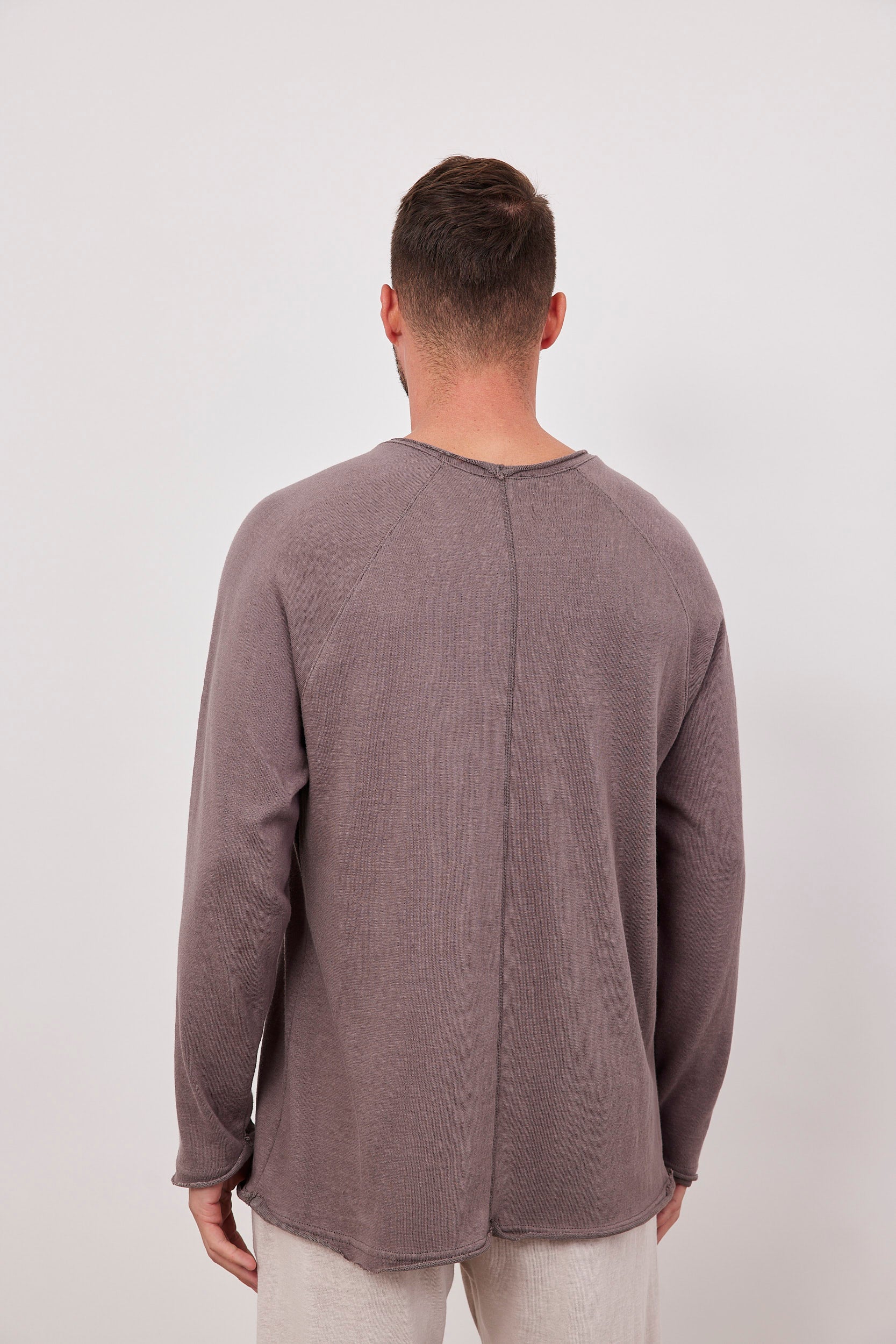 חולצת רגלן ארוכה מראה פשתן