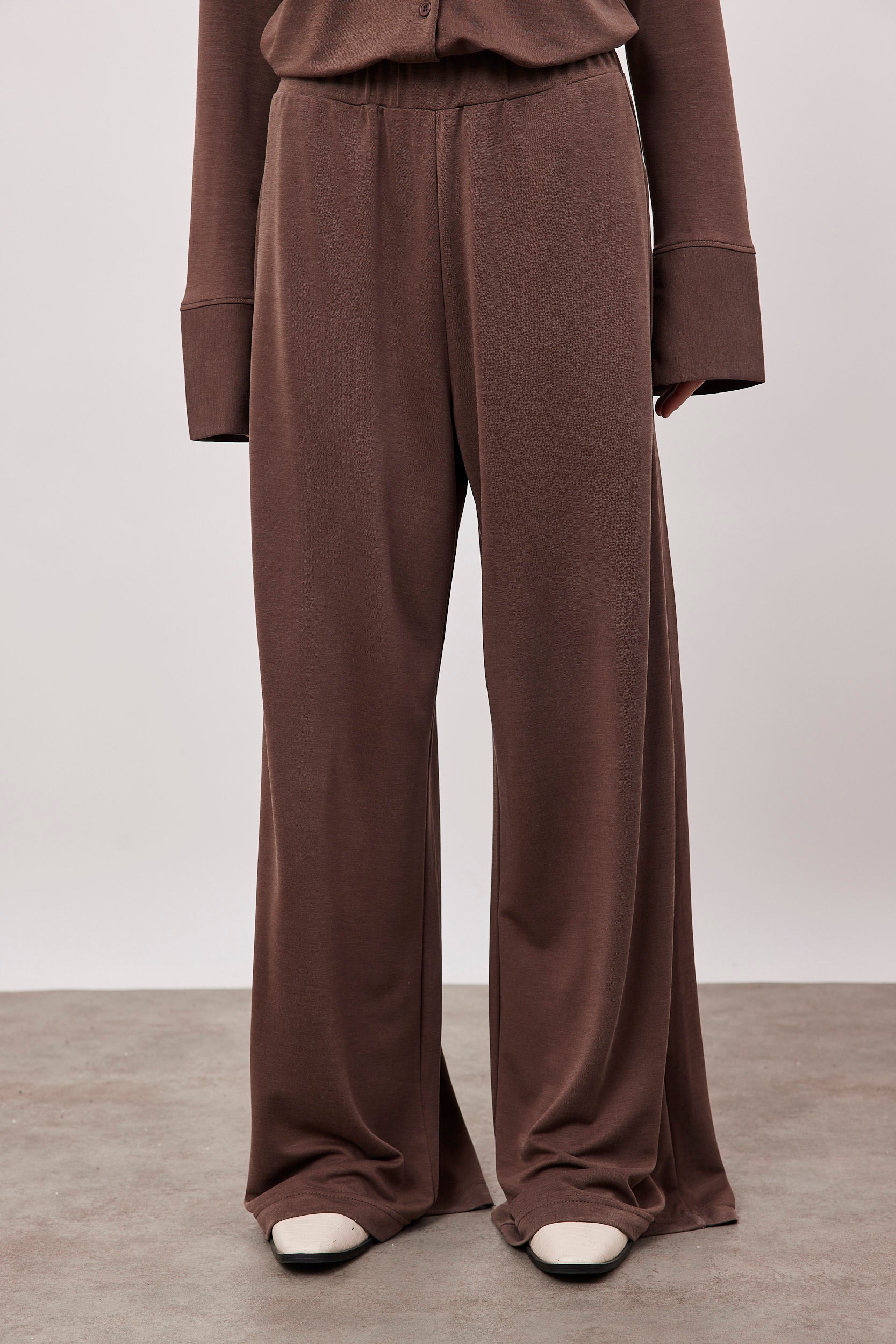 מכנסי מודל ארוכים