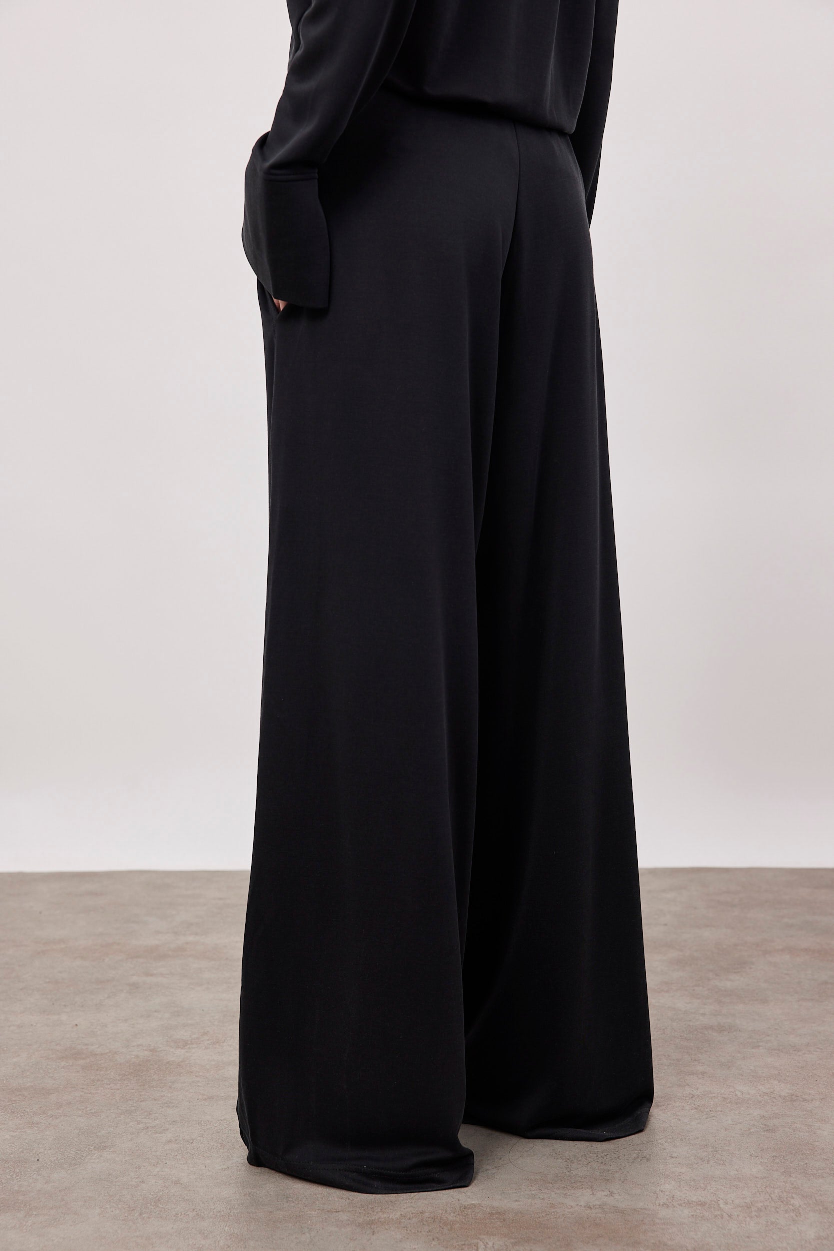 מכנסי מודל ארוכים