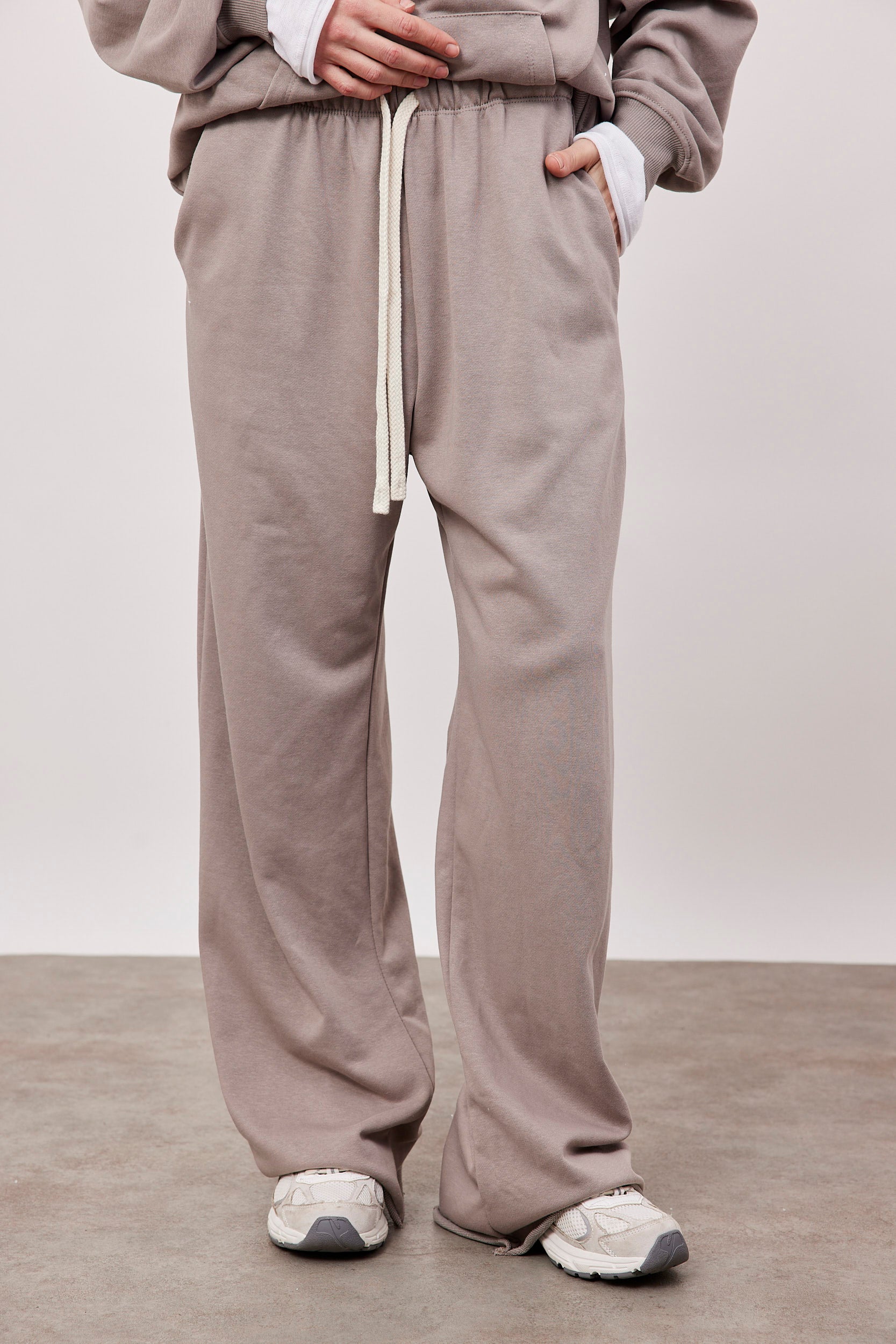 מכנסי פרנץ טרי בסיומת גזורה