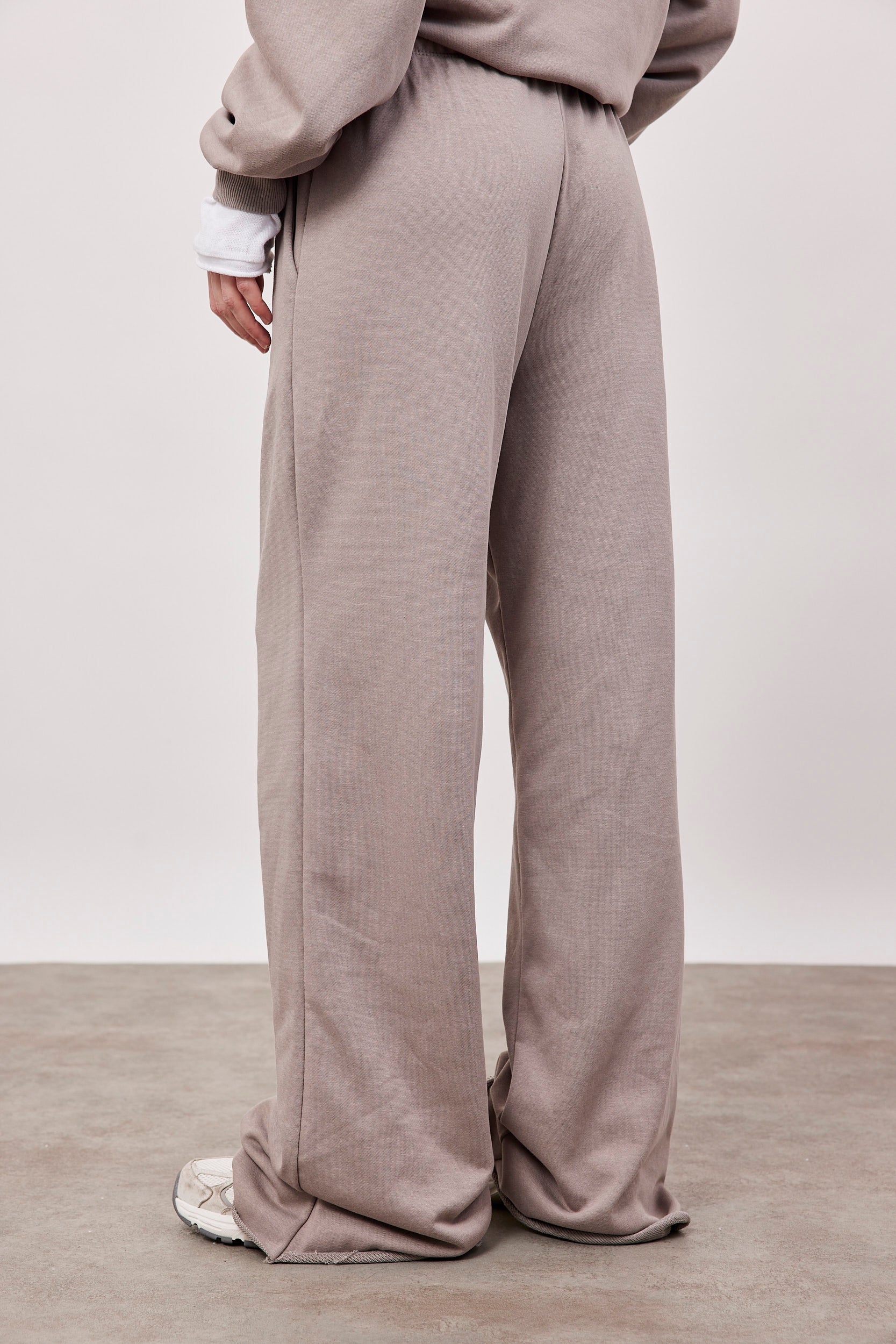 מכנסי פרנץ טרי בסיומת גזורה