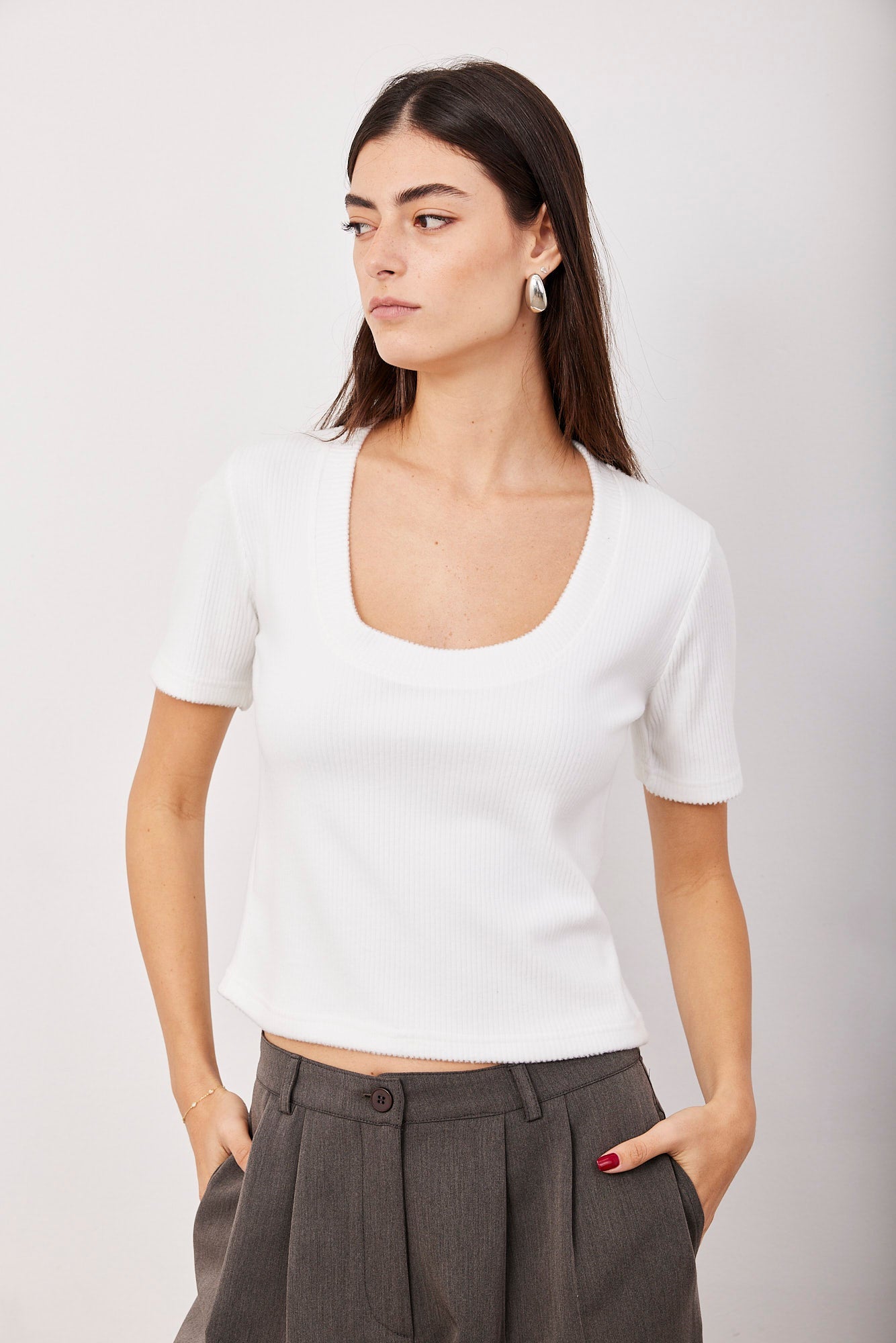 חולצת סריג עם מחשוף עגול - ITAY BRANDS