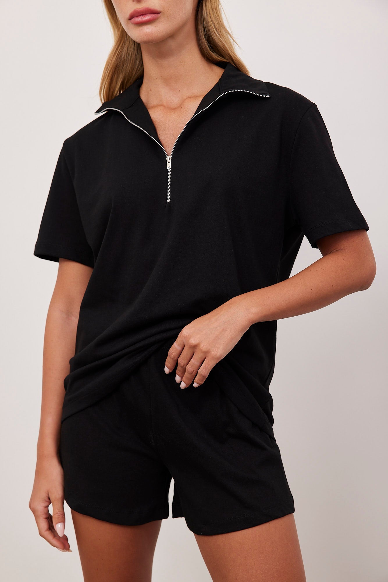 חליפה קצרה בשילוב רוכסן - ITAY BRANDS