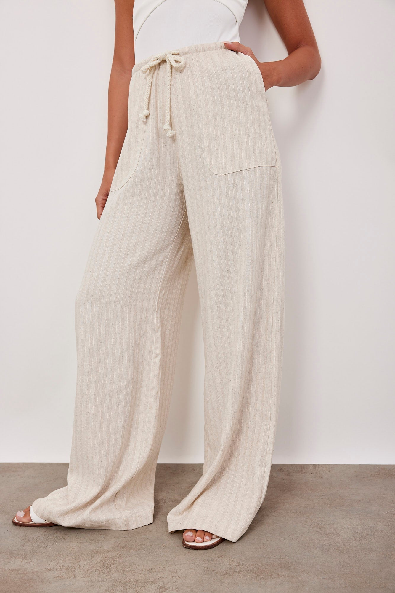 מכנסיים בטקסטורת פסים בשילוב פשתן - ITAY BRANDS