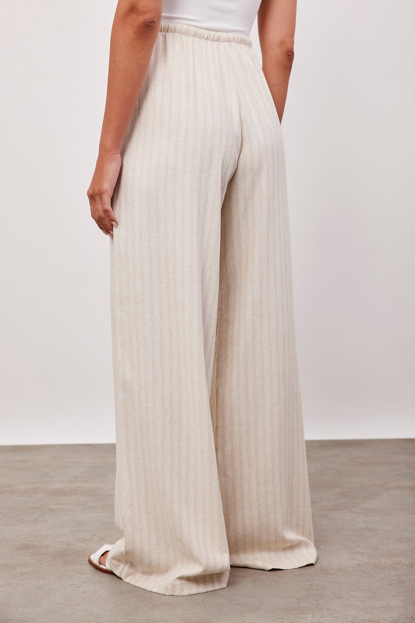 מכנסיים בטקסטורת פסים בשילוב פשתן - ITAY BRANDS