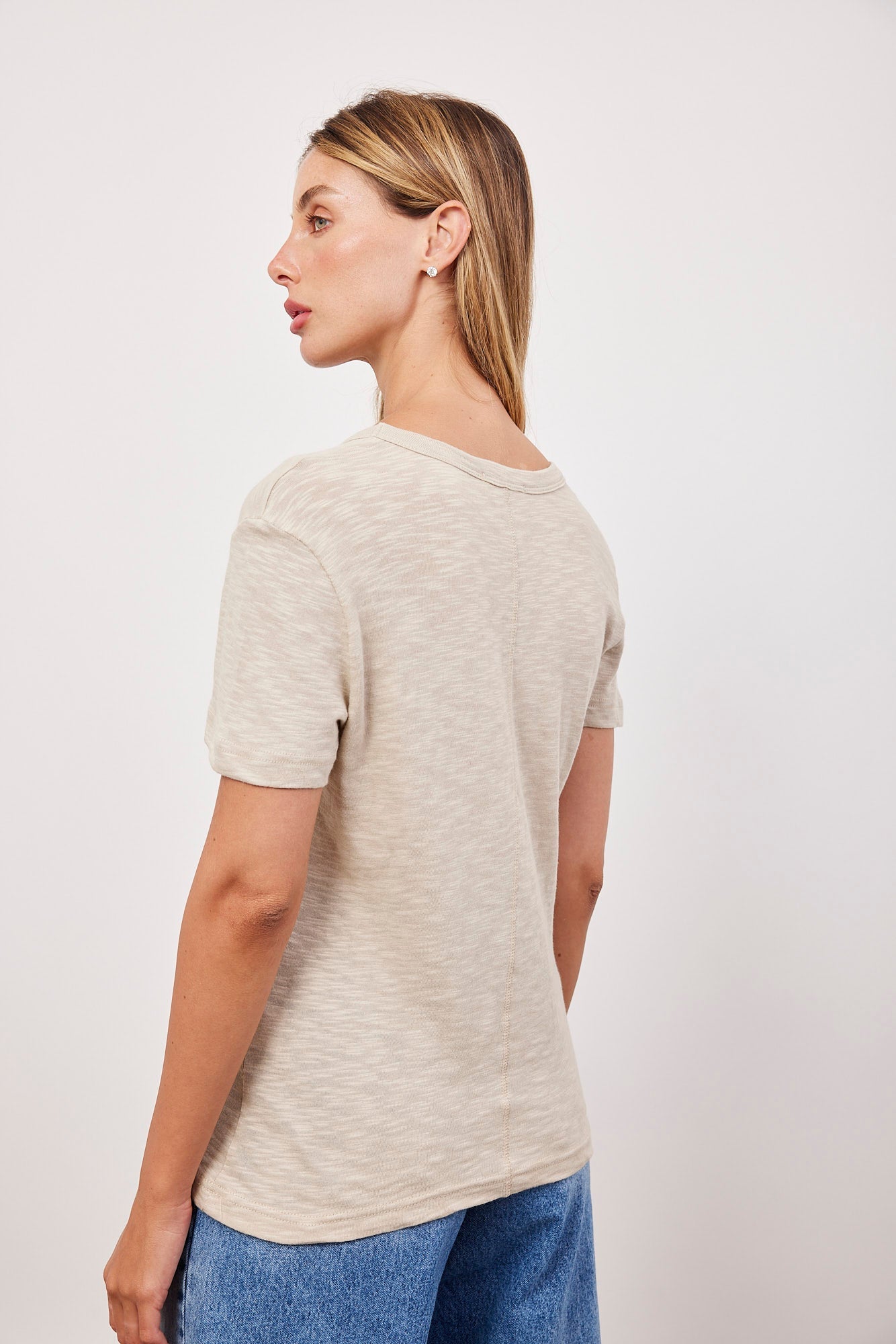 טי-שרט סלאב במפתח עגול - ITAY BRANDS