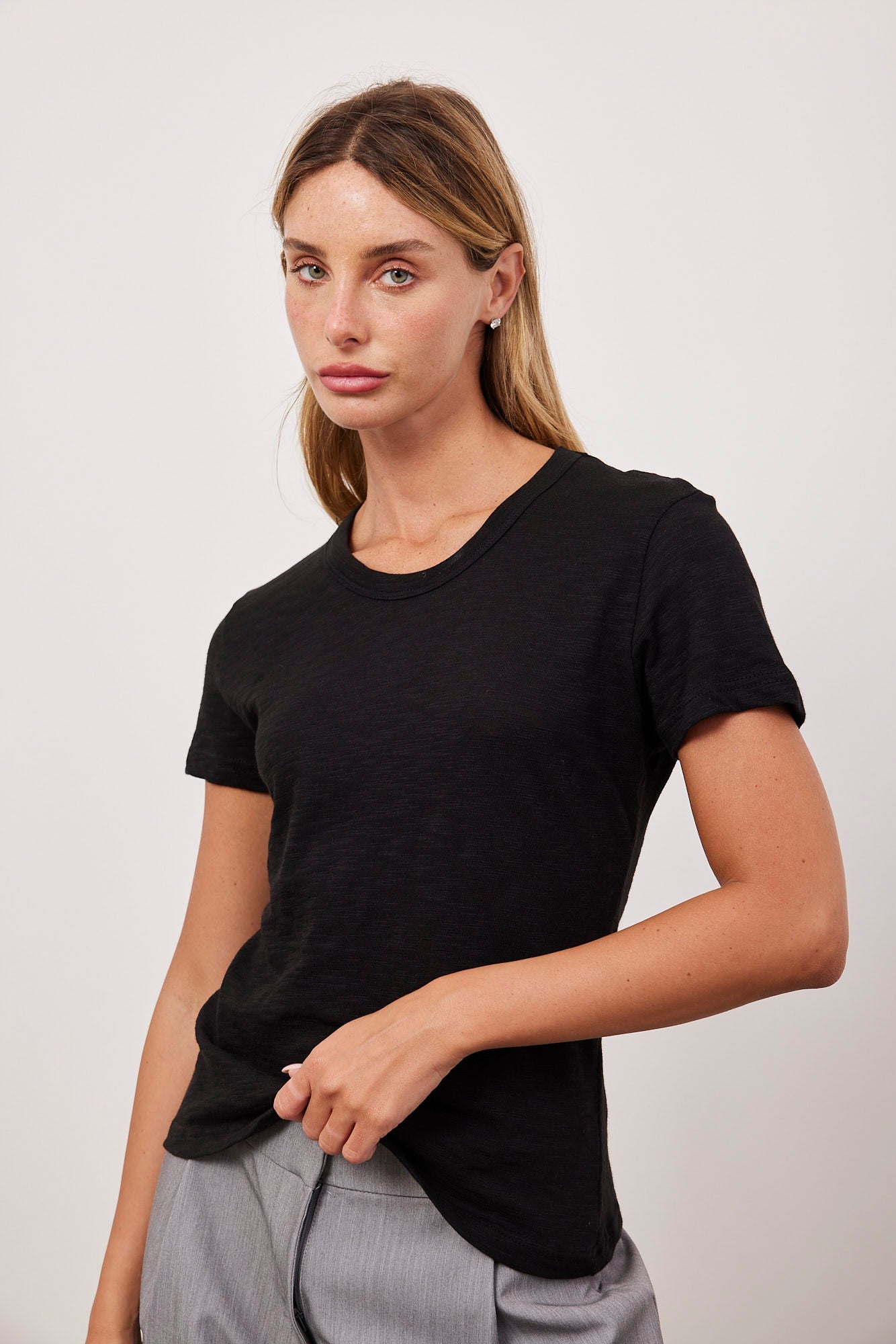 טי-שרט סלאב במפתח עגול - ITAY BRANDS