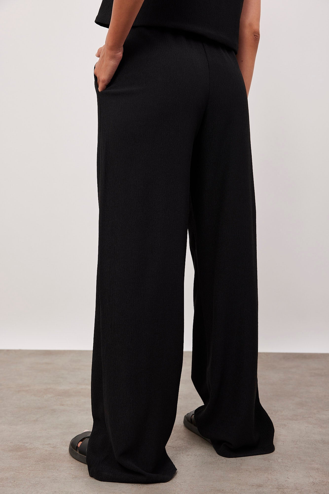 מכנסיים ארוכים בטקסטורה עם גומי - ITAY BRANDS