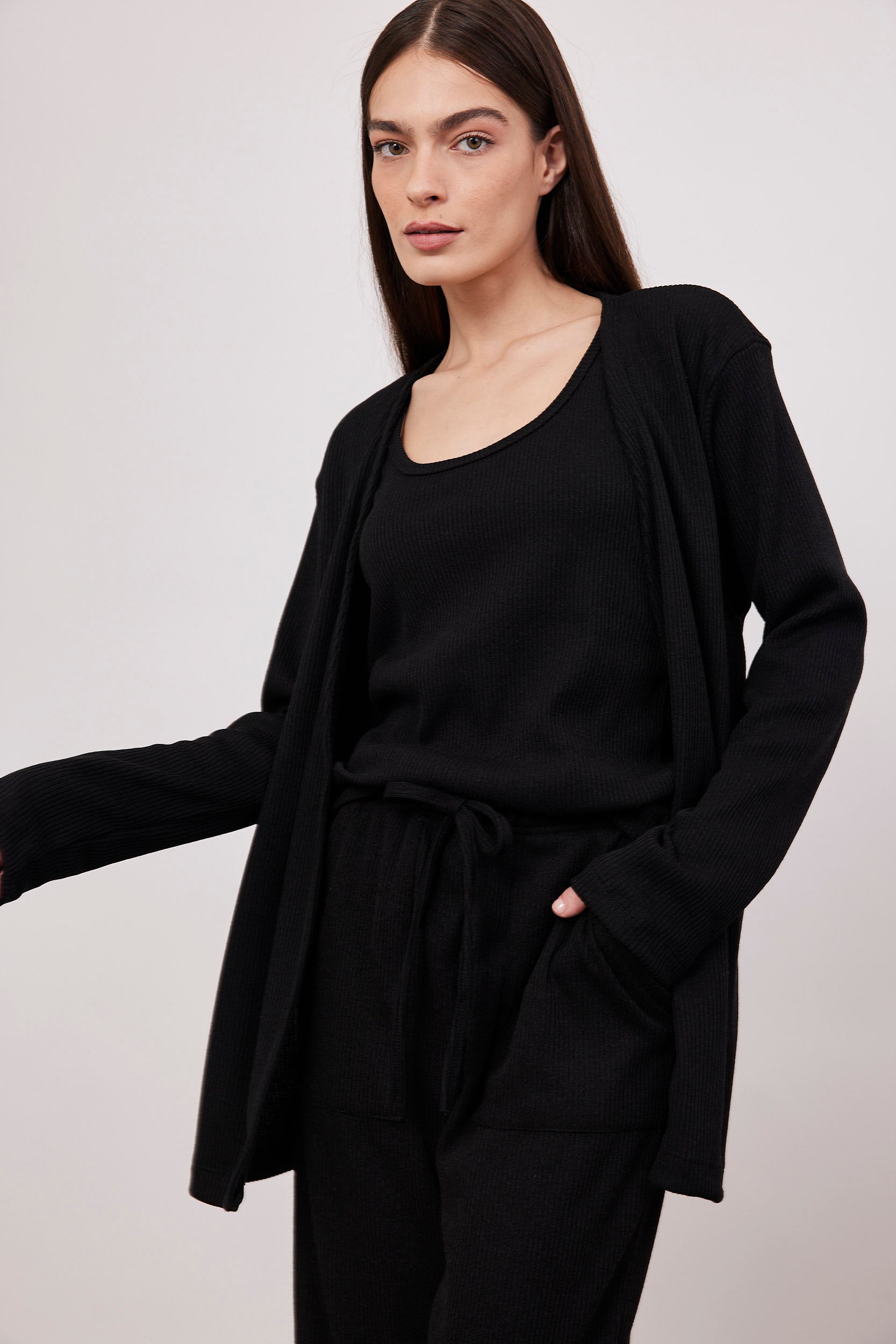 עליונית מבד סריג