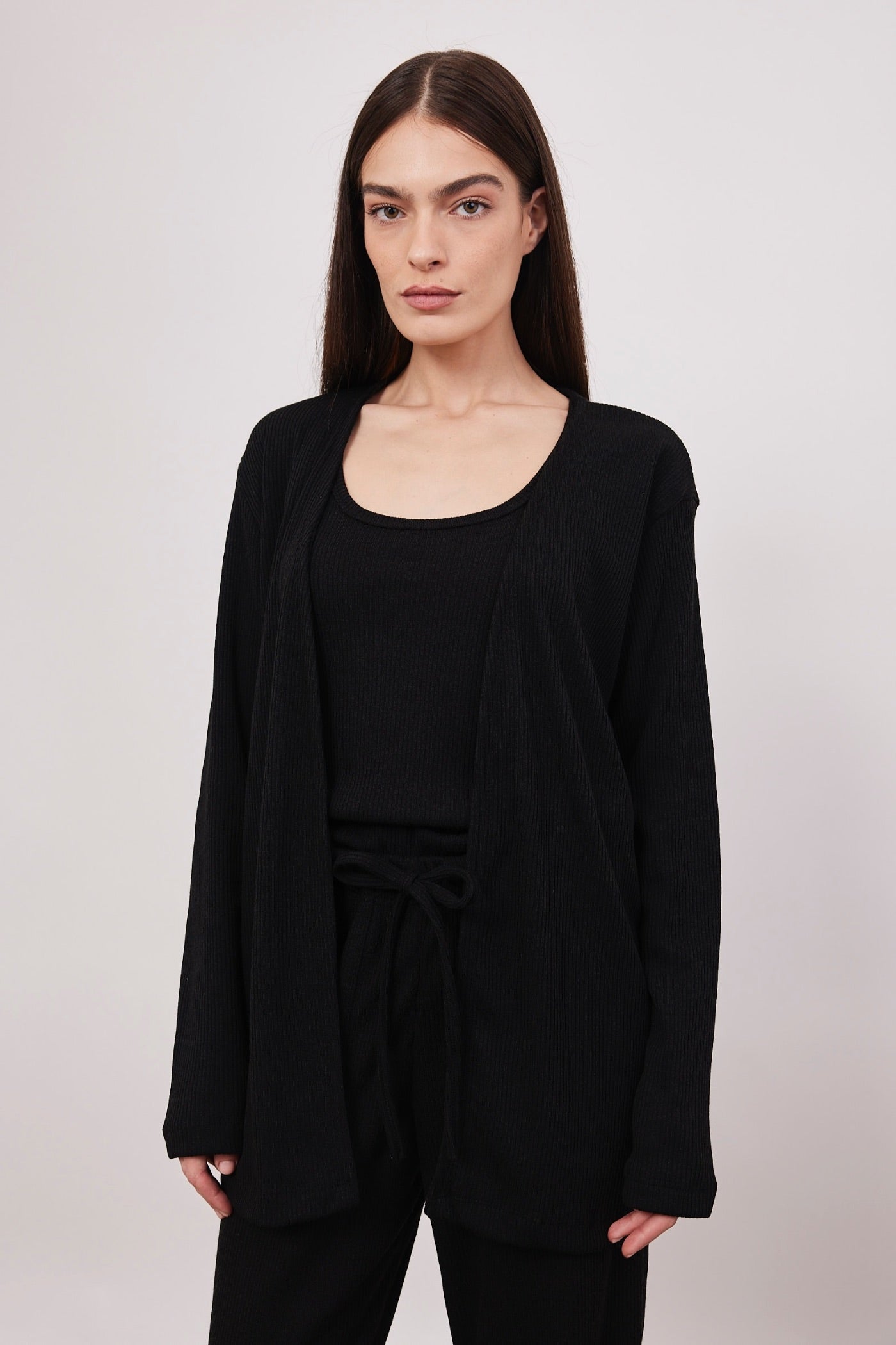 עליונית מבד סריג