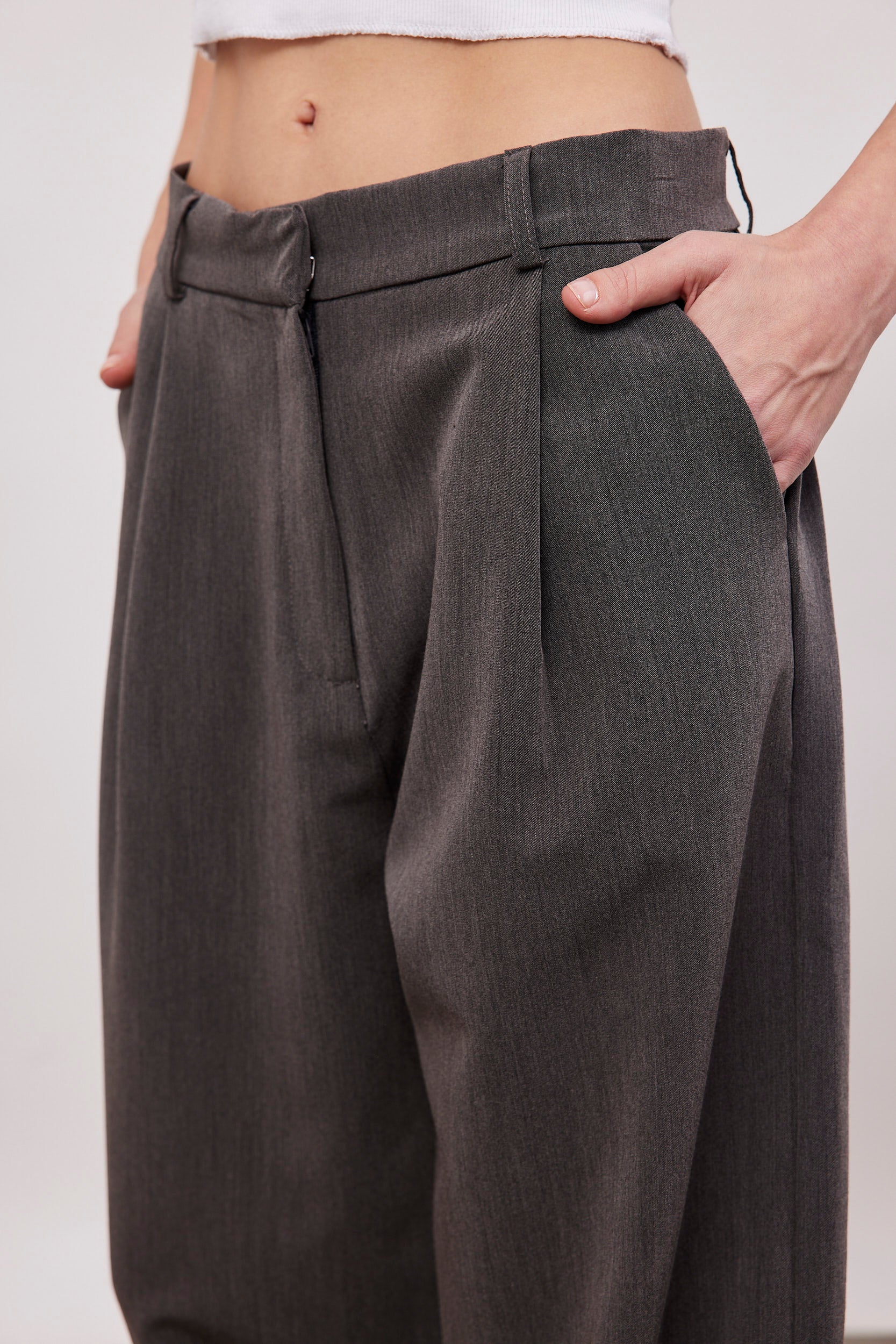 מכנסיים ארוכים מחוייטים